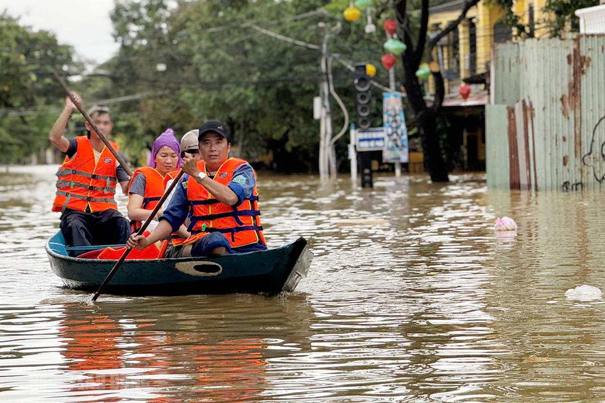 Đ&agrave; Nẵng cảnh b&aacute;o lũ lớn v&agrave; mưa diện rộng từ đ&ecirc;m 15 - 11 - Ảnh 1.