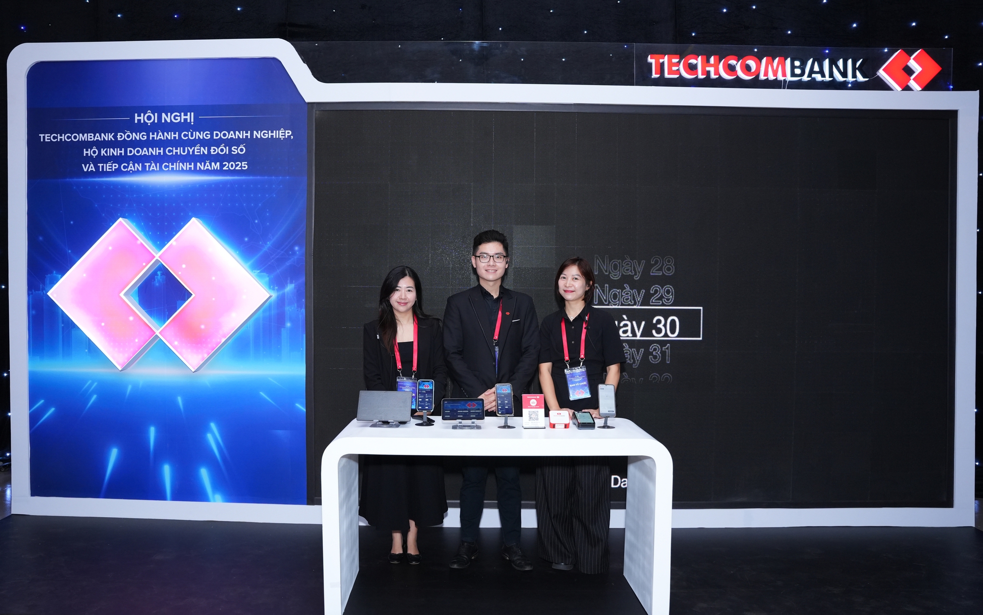 Techcombank mở rộng tiếp cận tài chính cho doanh nghiệp nhỏ và hộ kinh doanh