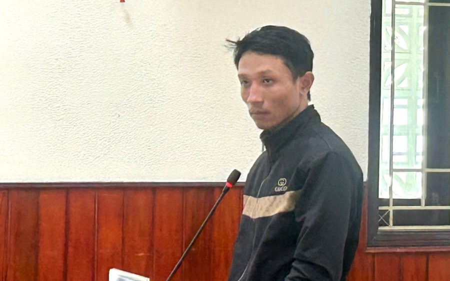 Chế tạo, tàng trữ vũ khí quân dụng, lãnh 6 năm tù