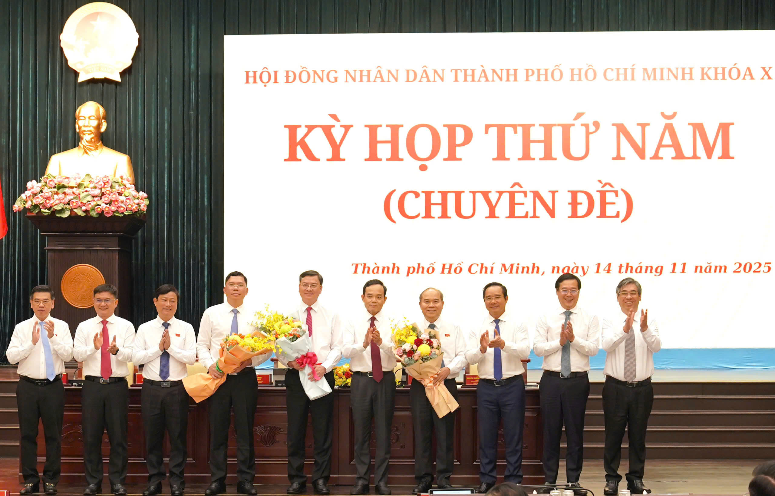Bầu bổ sung 3 Ph&oacute; Chủ tịch UBND TPHCM - Ảnh 1.