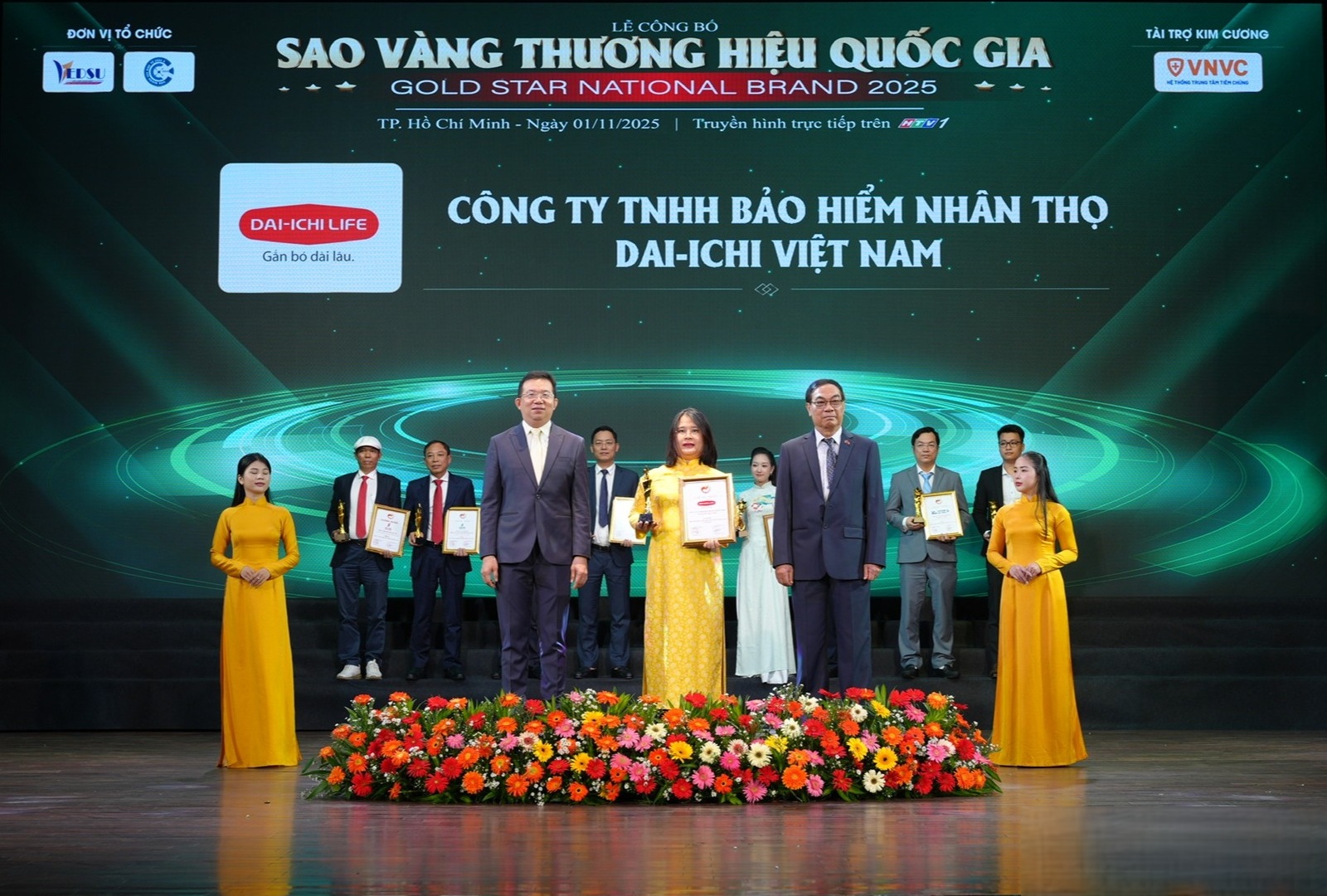 Dai-ichi Life Việt Nam nhận giải thưởng "M&ocirc;i trường l&agrave;m việc tốt nhất Việt Nam năm 2025" - Ảnh 1.