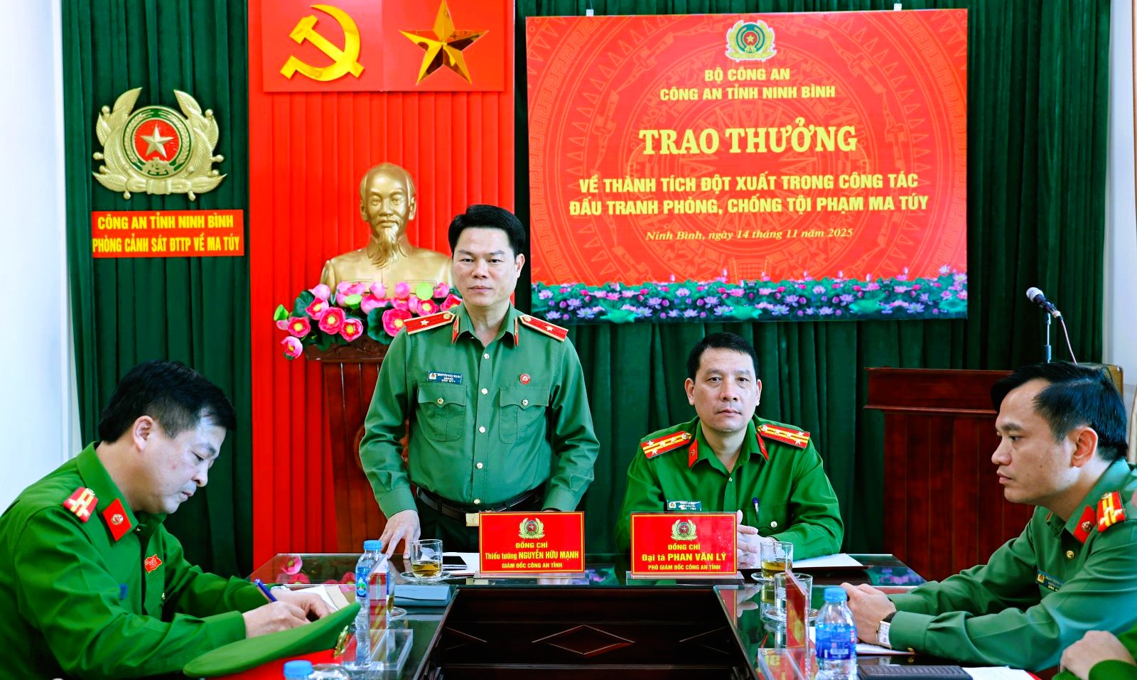 Bắt đôi nam nữ chủ thầu xây dựng trả lương cho công nhân bằng ma túy - Ảnh 2.