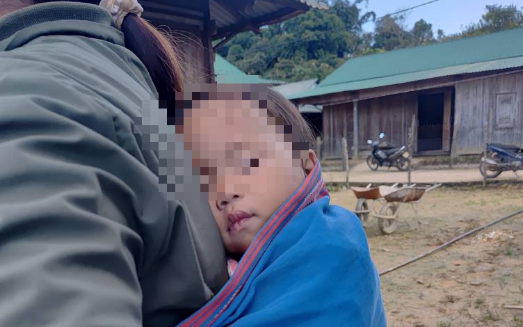 Sạt lở kinh hoàng ở Đà Nẵng: "Về đi em, con khát sữa đòi mẹ"!