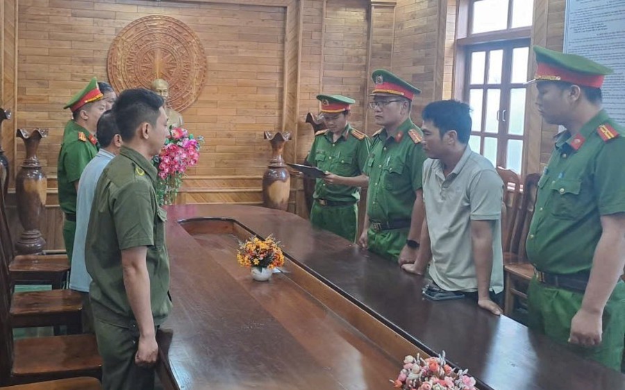 Bắt tạm giam người đàn ông cày nát ruộng khoai lang trên đất của chính mình