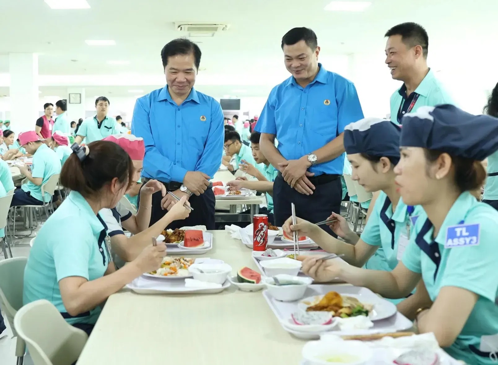  Hơn 2,1 triệu đo&agrave;n vi&ecirc;n, lao động thụ hưởng "Bữa cơm C&ocirc;ng đo&agrave;n" năm 2025  - Ảnh 2.