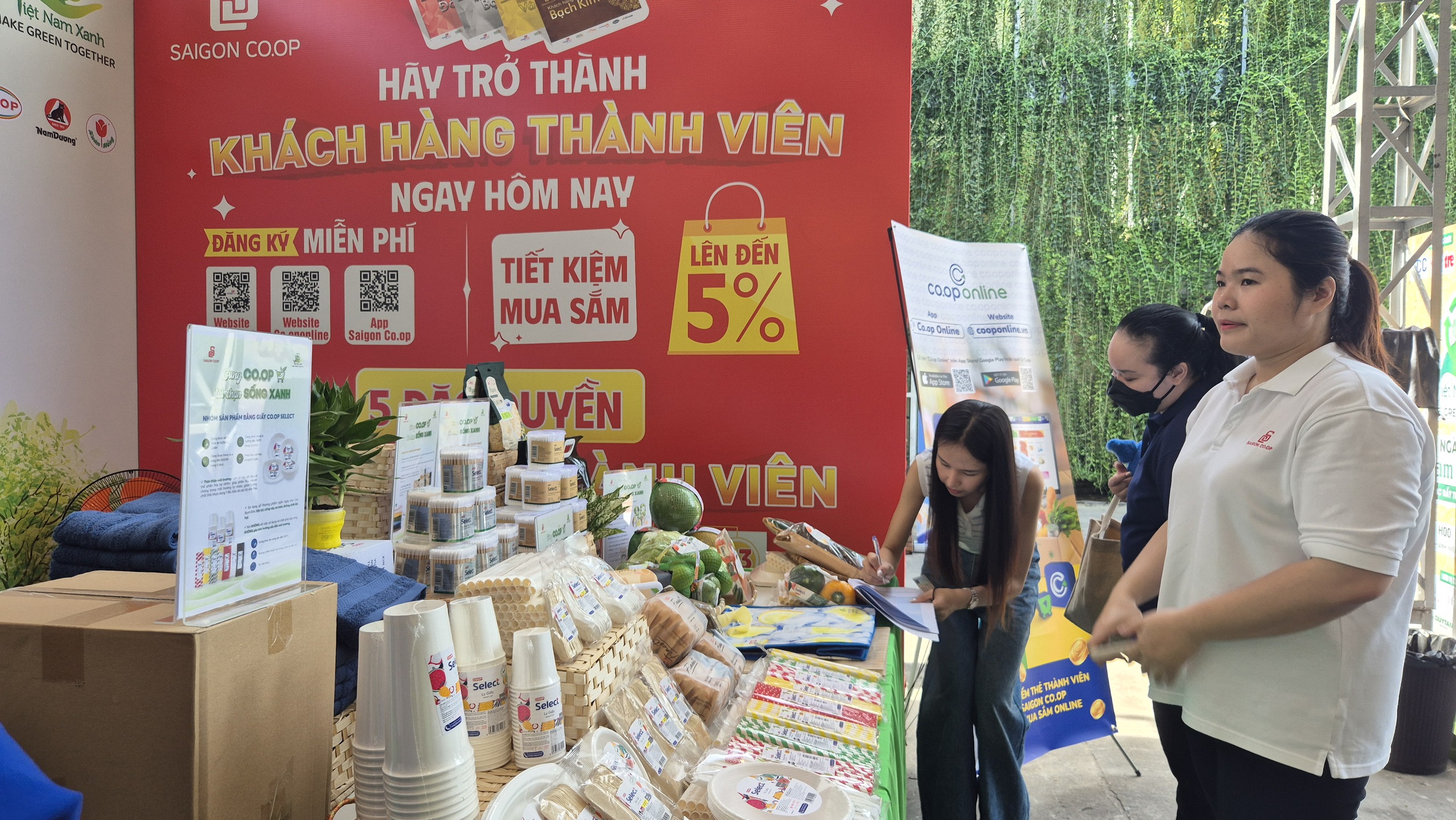 Sản phẩm xanh l&ecirc;n s&oacute;ng livestream - Ảnh 2.