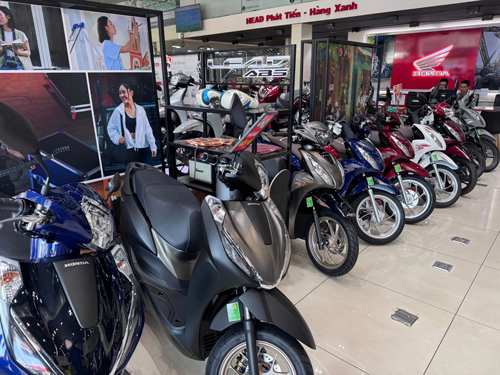 Xe máy Honda tăng giá , các hãng khác giảm giá trong tháng 11 - 2025 - Ảnh 1.