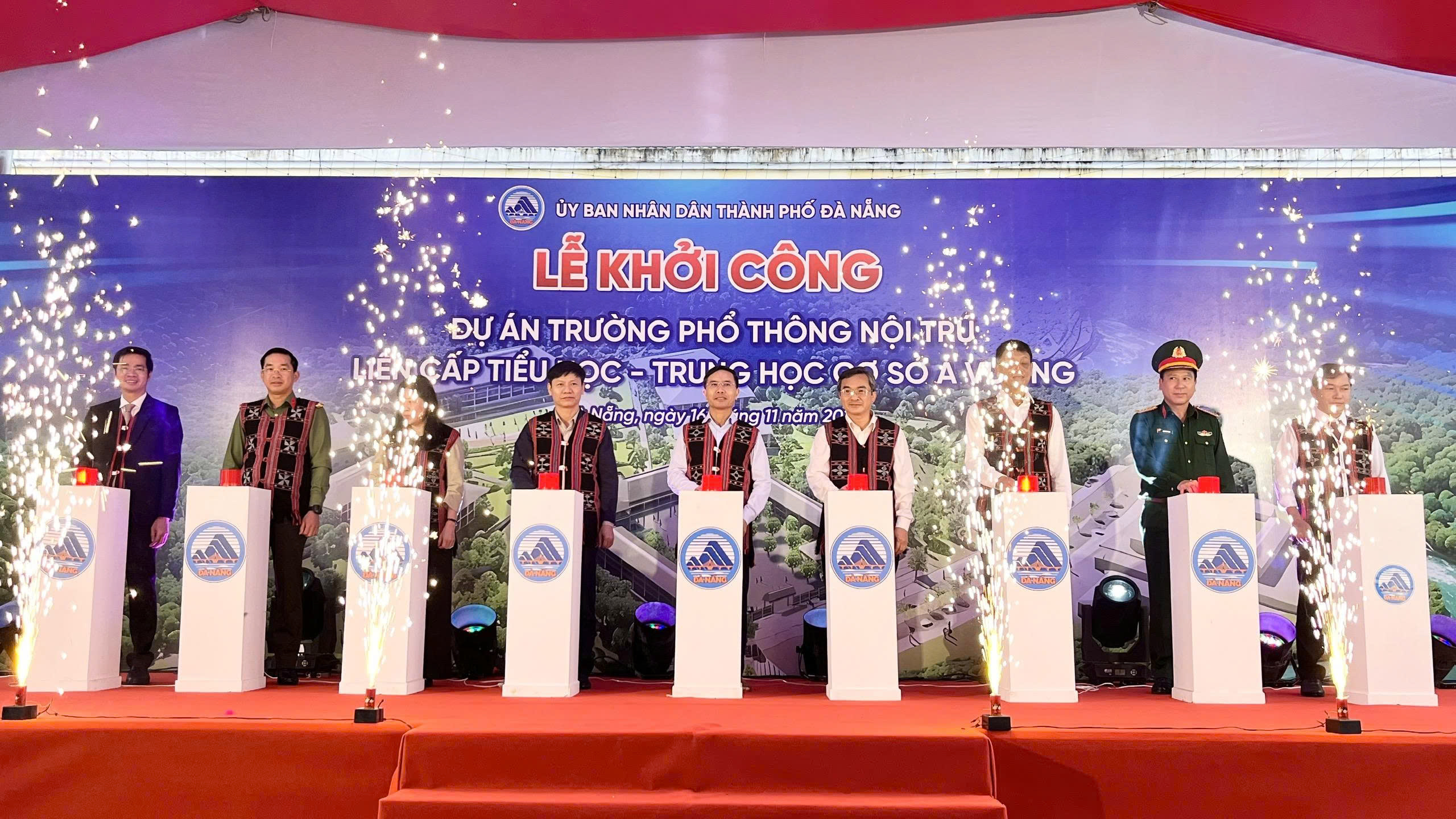 Đồng loạt khởi c&ocirc;ng c&aacute;c trường nội tr&uacute; li&ecirc;n cấp tại bi&ecirc;n giới - Ảnh 1.