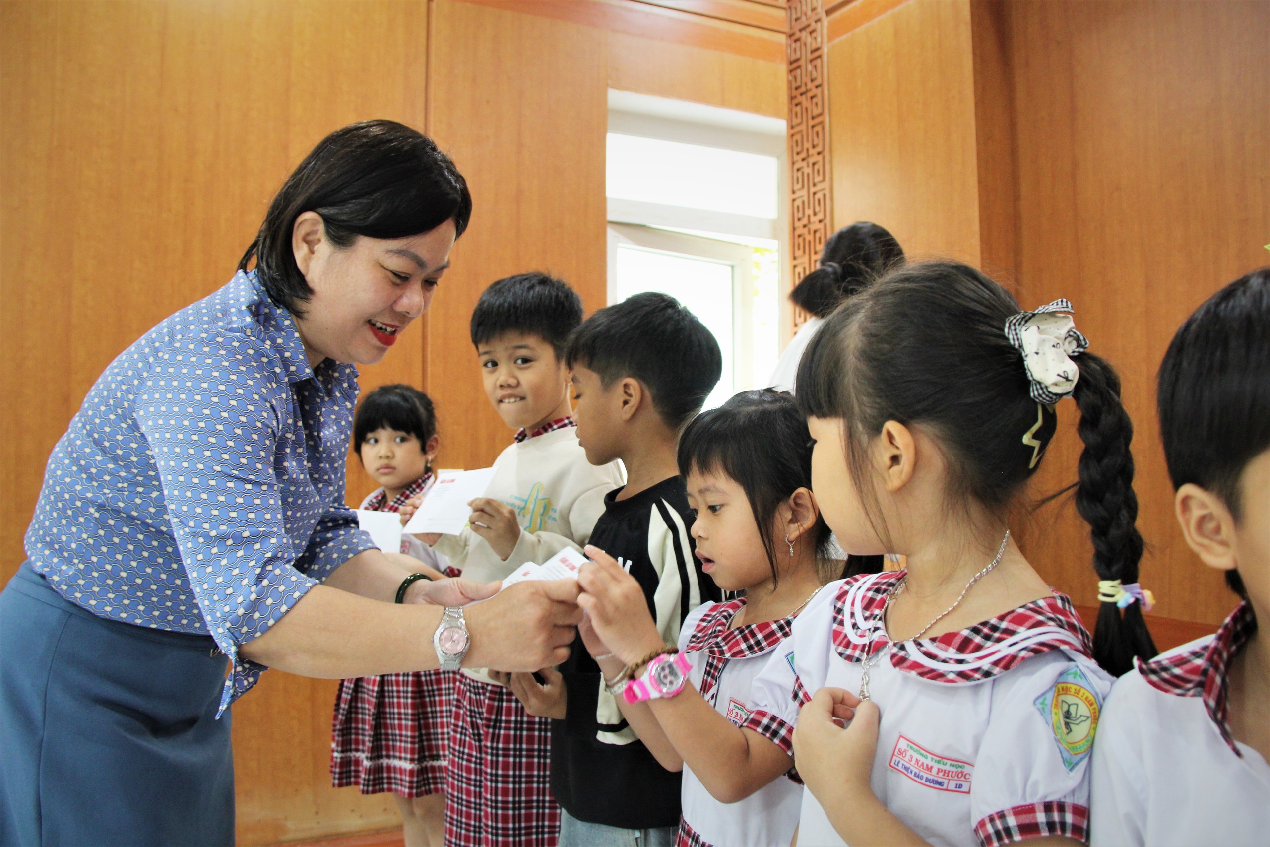 Trái tim miền Trung hỗ trợ Trường Tiểu học số 3 Nam Phước tại Đà Nẵng - Ảnh 3.