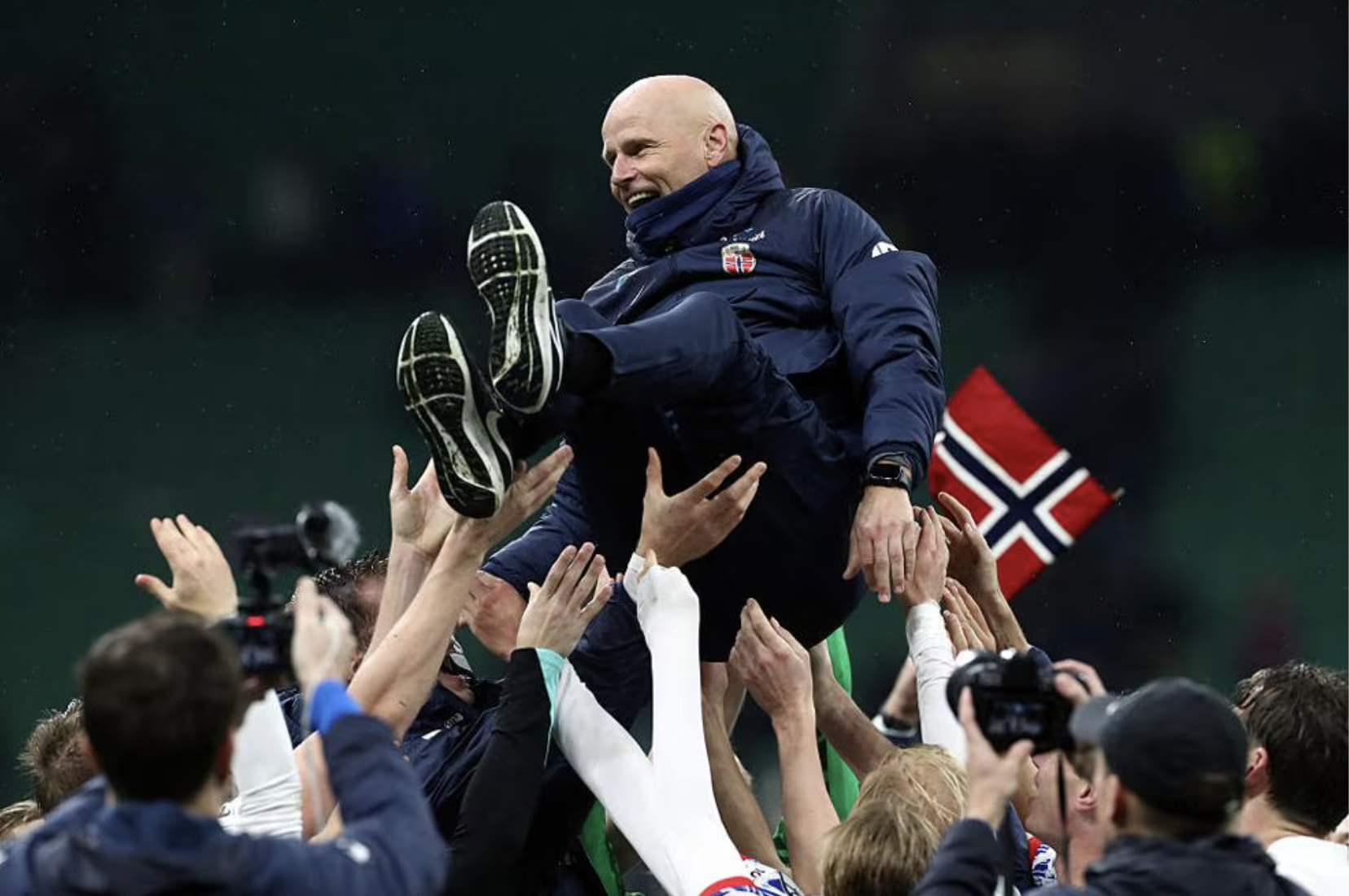 Na Uy ngược dòng vùi dập chủ nhà Ý, đoạt vé dự World Cup sau 28 năm - Ảnh 8.