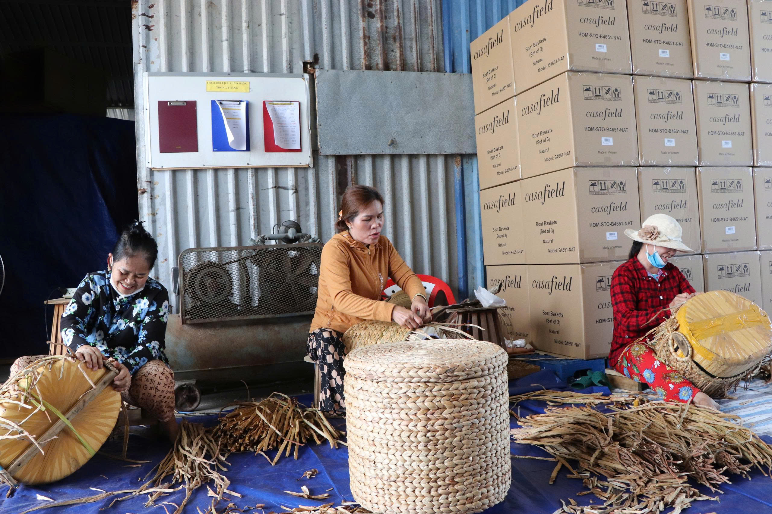 Đưa sản phẩm mỹ nghệ từ c&acirc;y lục b&igrave;nh xuất ngoại - Ảnh 2.