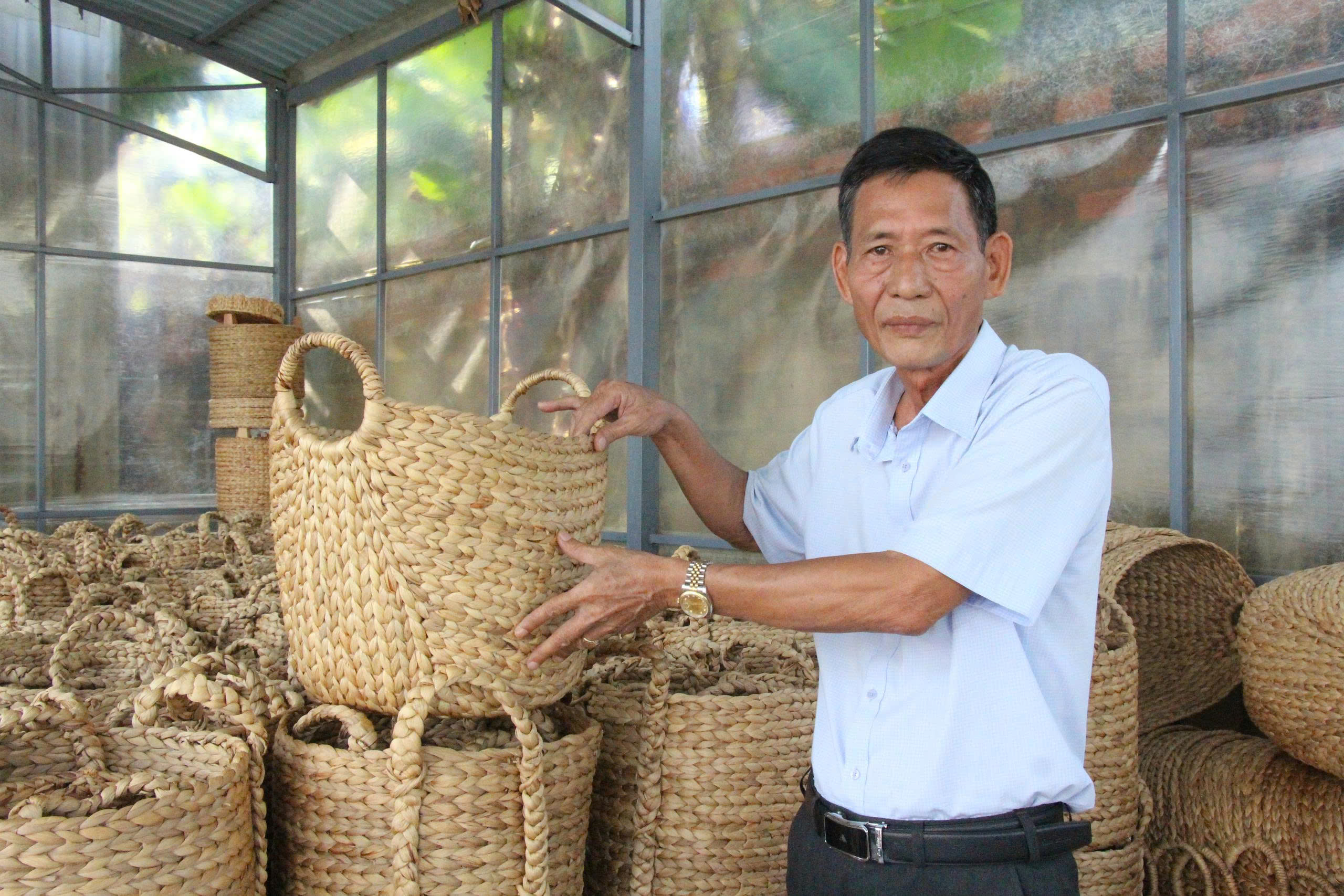 Đưa sản phẩm mỹ nghệ từ c&acirc;y lục b&igrave;nh xuất ngoại - Ảnh 3.