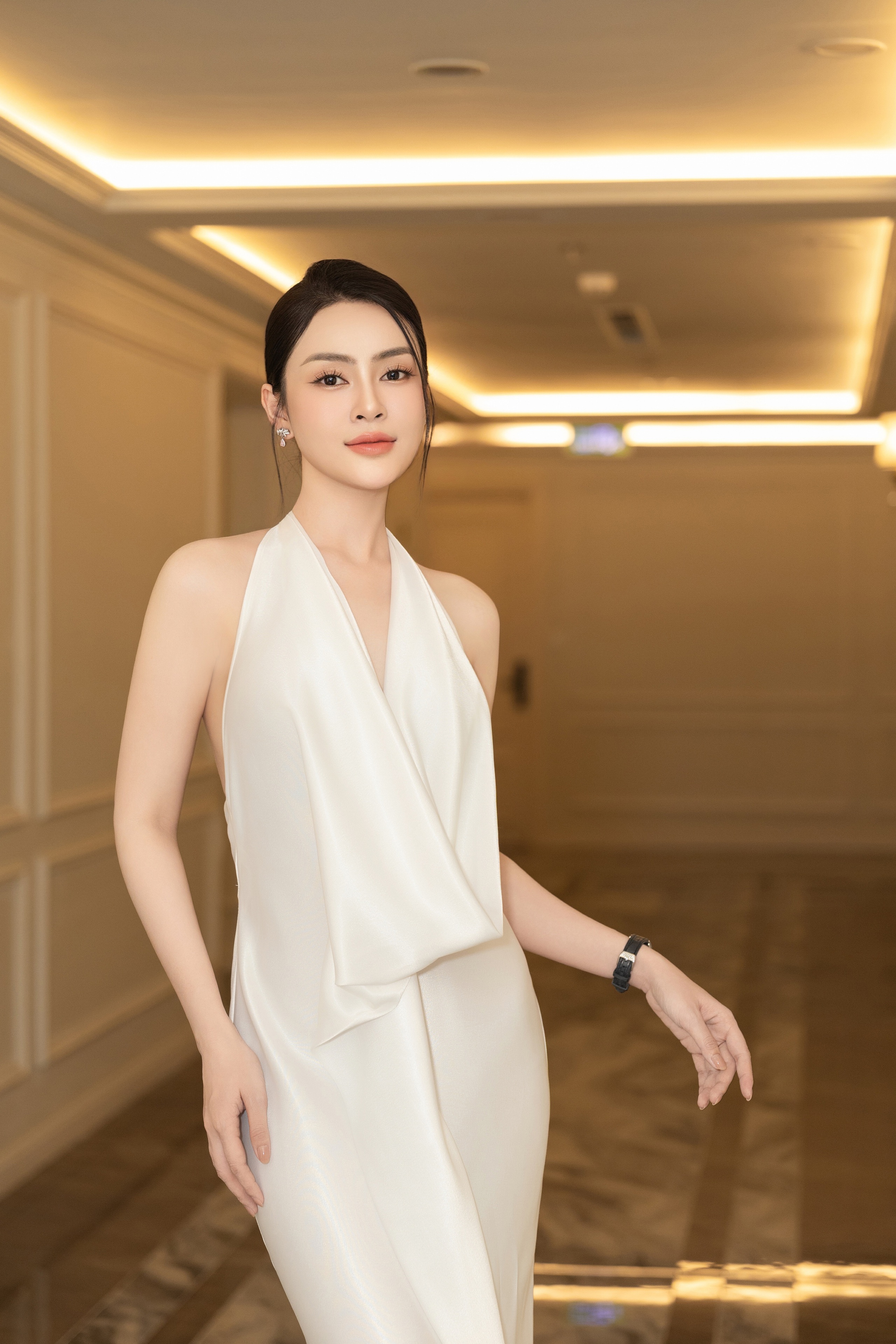 Hoa hậu L&yacute; Kim Thảo l&agrave;m Đại sứ ở qu&ecirc; nh&agrave; - Ảnh 1.