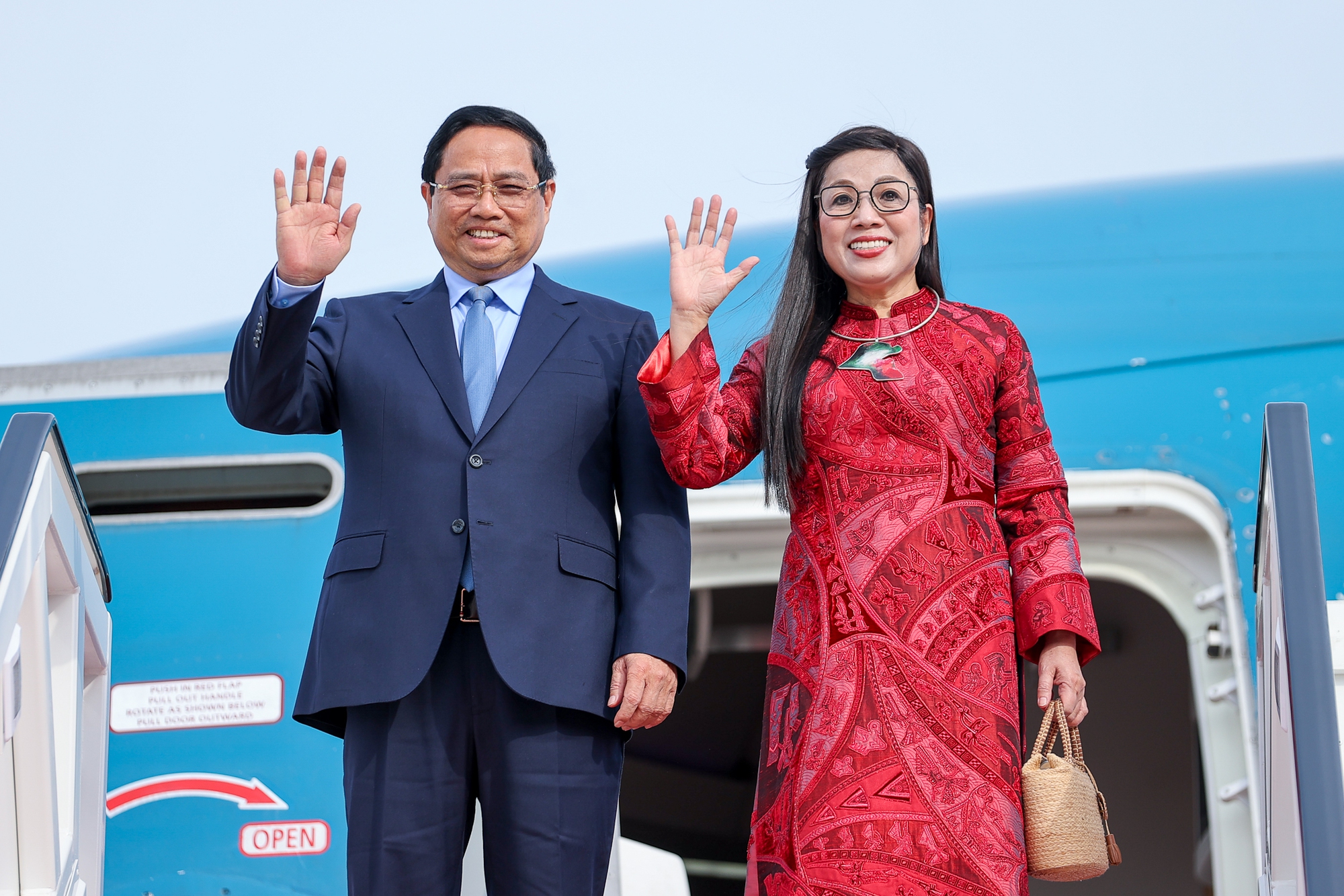 Thủ tướng Phạm Minh Chính bắt đầu thăm Kuwait - Ảnh 1.