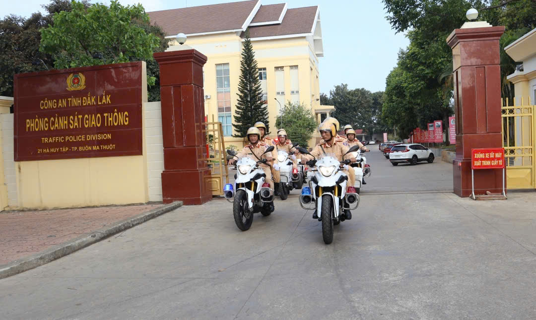 Tìm chủ sở hữu cho 451 phương tiện vi phạm bị lãng quên tại Đắk Lắk - Ảnh 1.