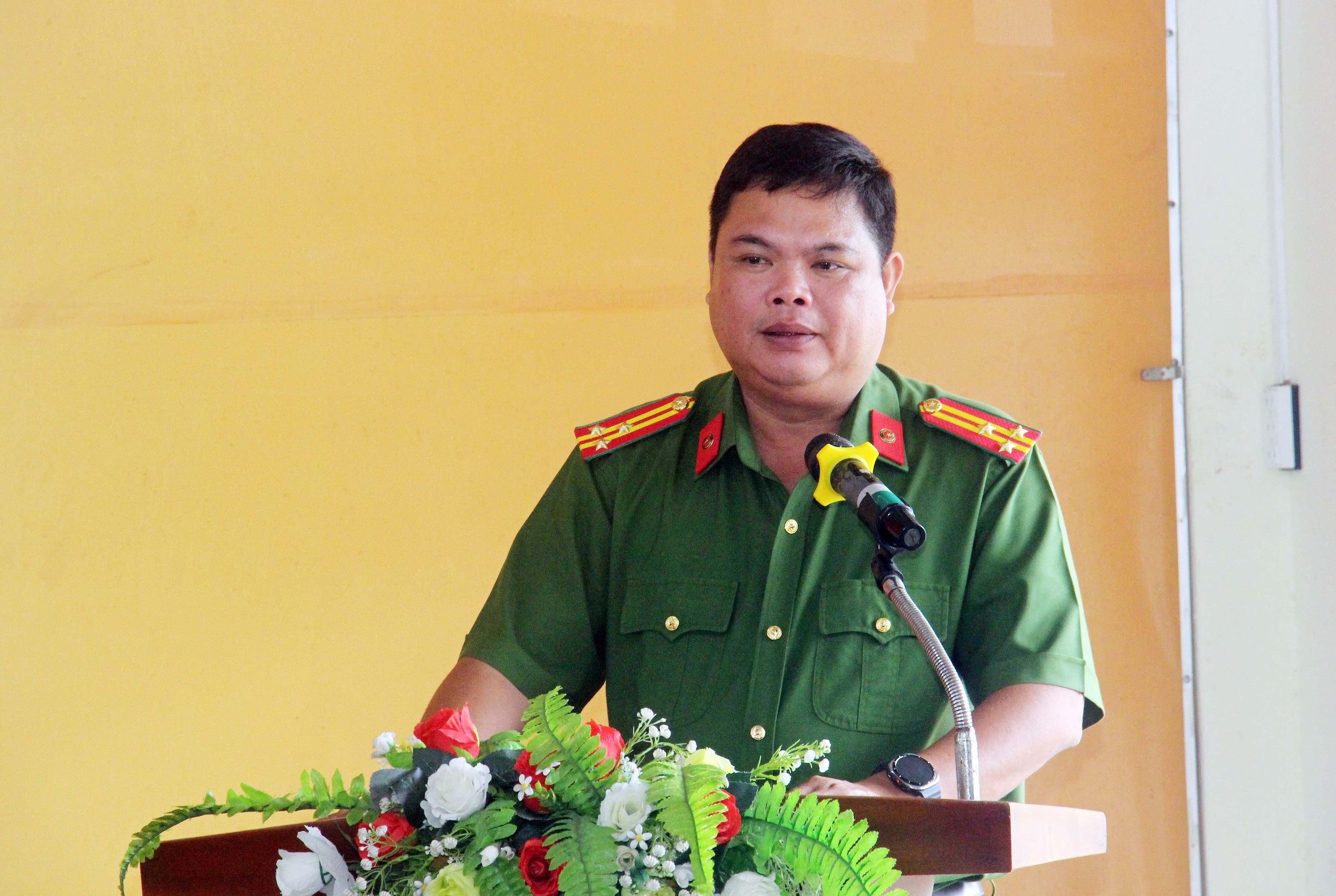 C&ocirc;ng an TP Cần Thơ mở lớp x&oacute;a m&ugrave; chữ cho học vi&ecirc;n cai nghiện - Ảnh 1.