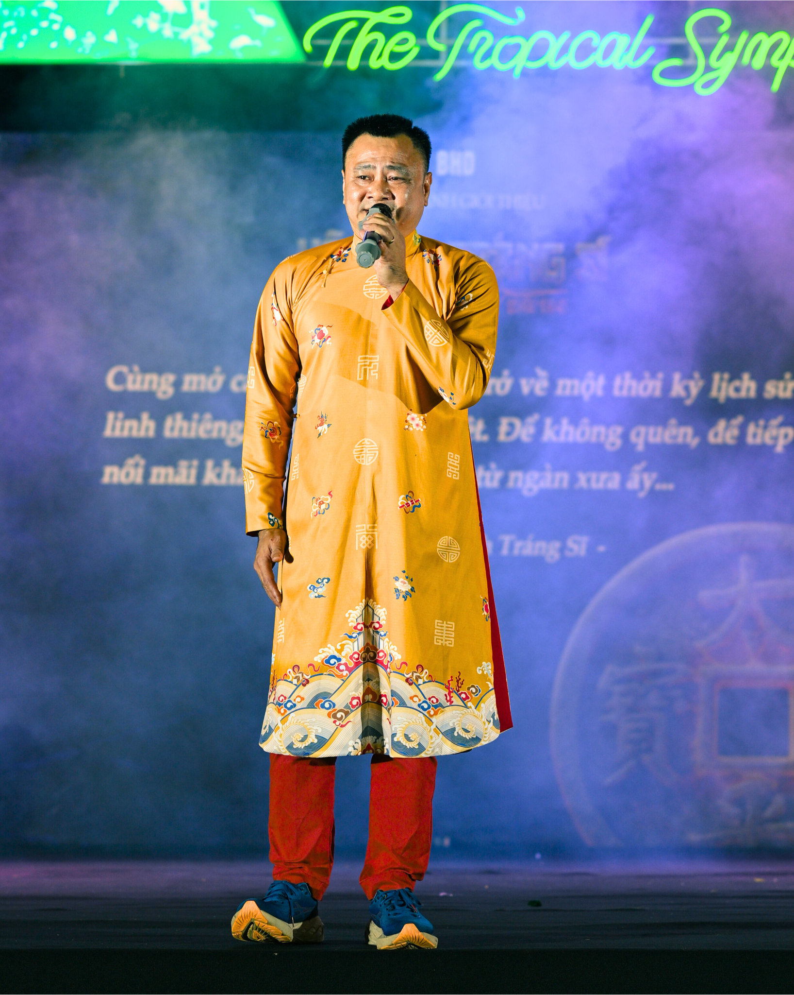 NSND Tự Long hát "Tình đất" cảm ơn Ninh Bình - Ảnh 11.