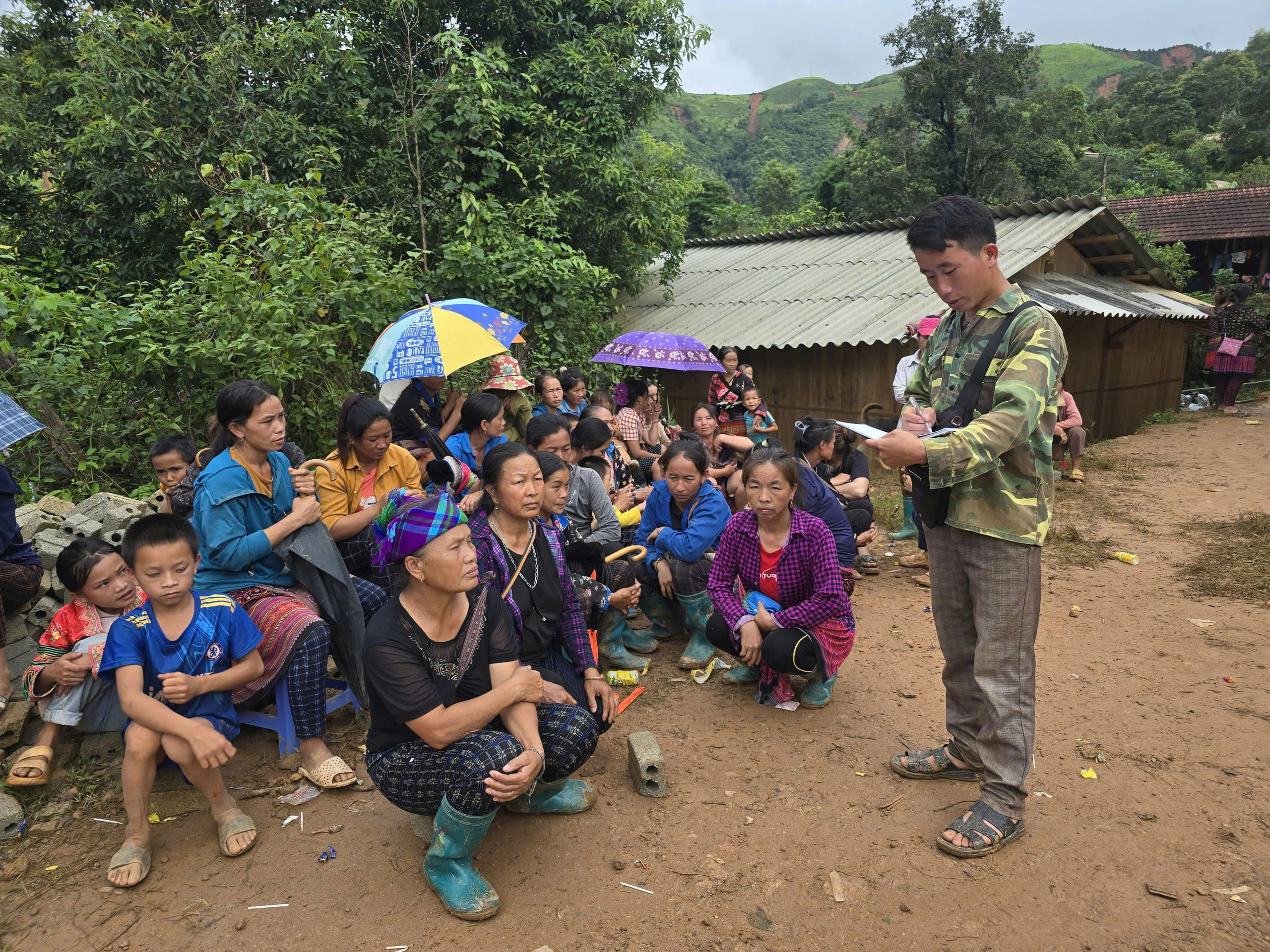 Lan tỏa t&igrave;nh người - T&ocirc;n vinh người &ldquo;gieo chữ&rdquo; v&agrave; &ldquo;gieo y&ecirc;u thương&rdquo; - Ảnh 23.