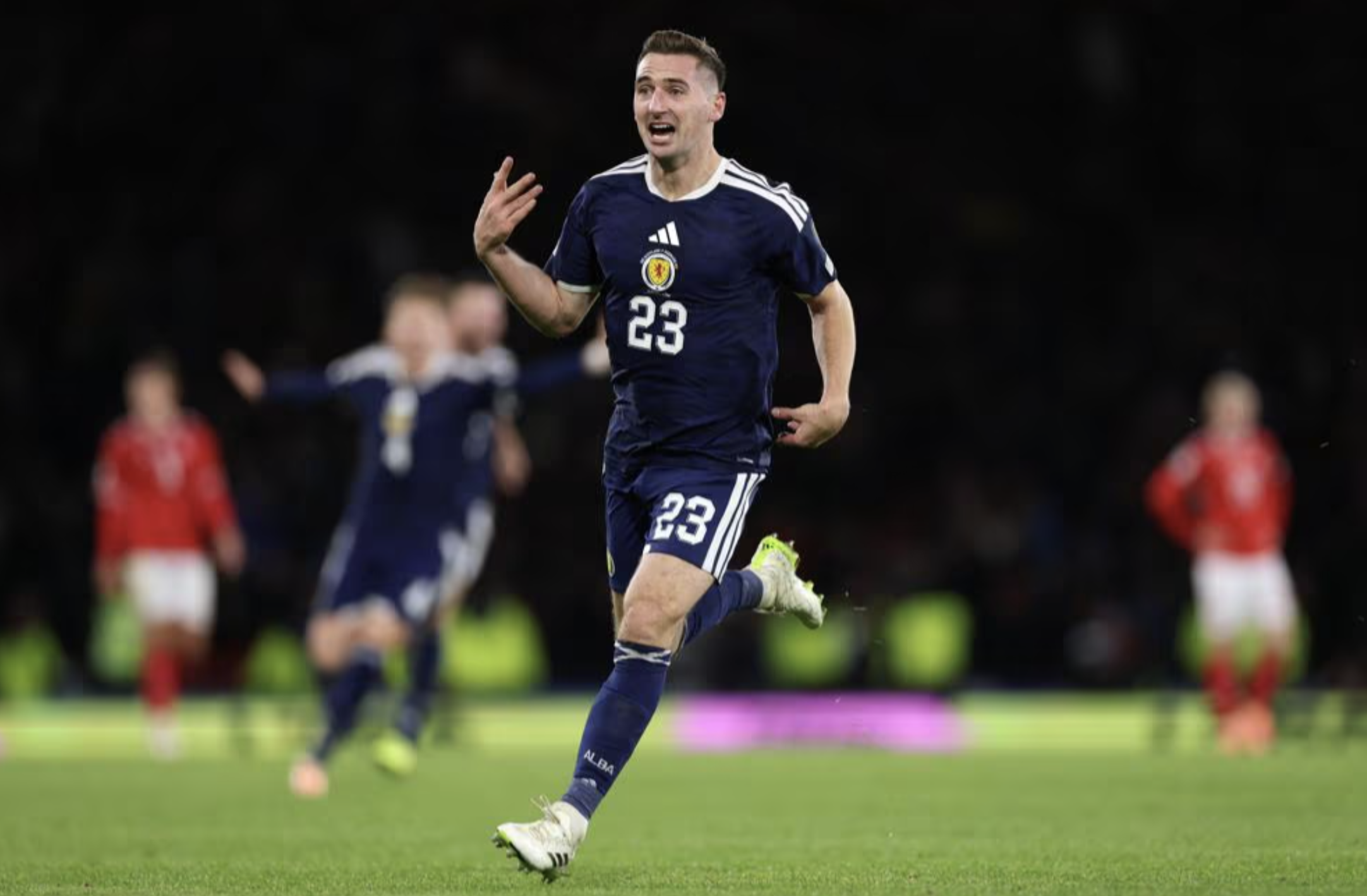 Thắng nghẹt thở Đan Mạch, "ngựa ô" Scotland góp mặt World Cup sau 28 năm - Ảnh 8.