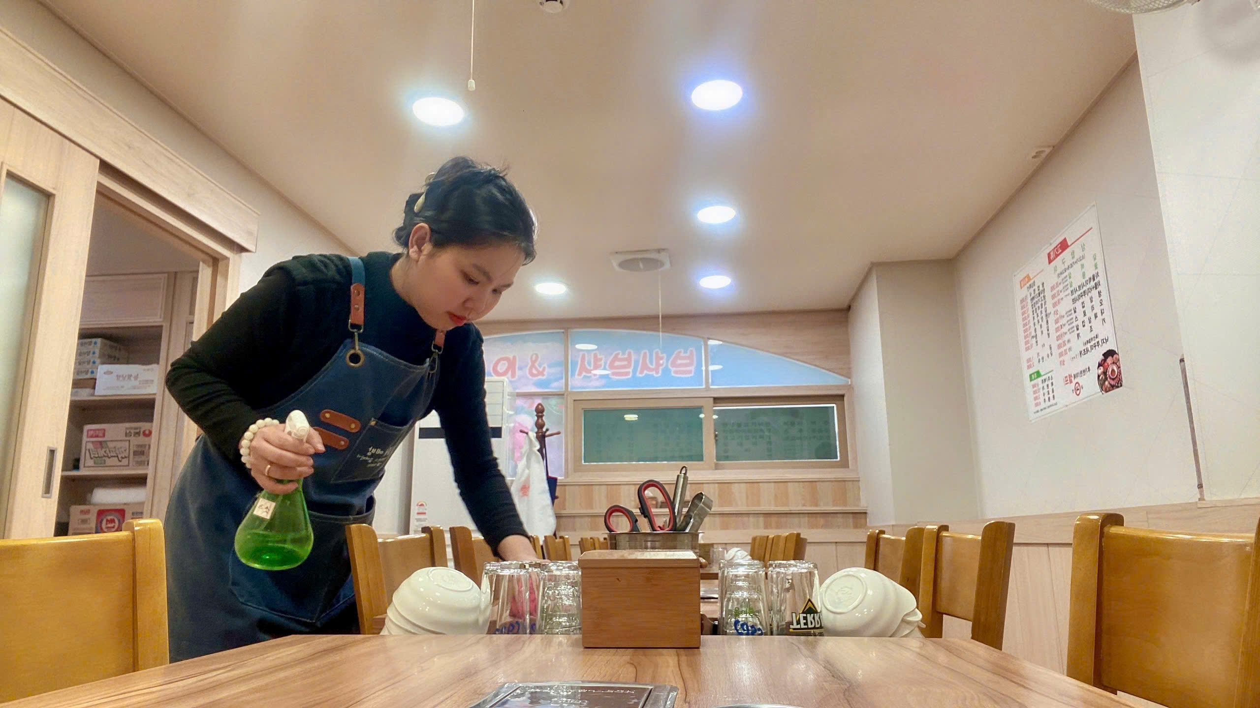 SANG H&Agrave;N QUỐC L&Agrave;M VIỆC: Cơ hội v&agrave; thử th&aacute;ch - Ảnh 1.