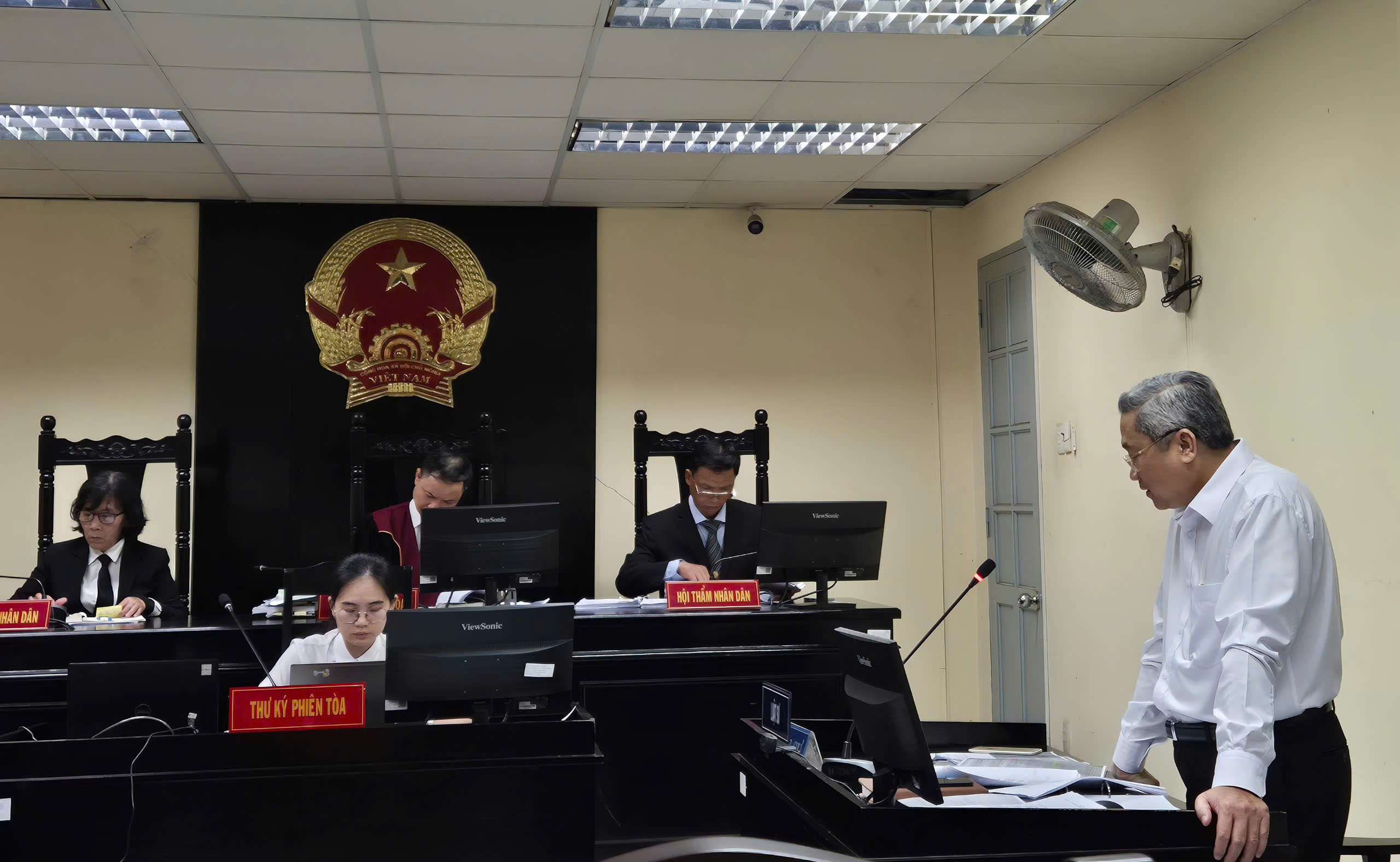 Khẳng định vai tr&ograve; của C&ocirc;ng đo&agrave;n trong bối cảnh mới - Ảnh 1.