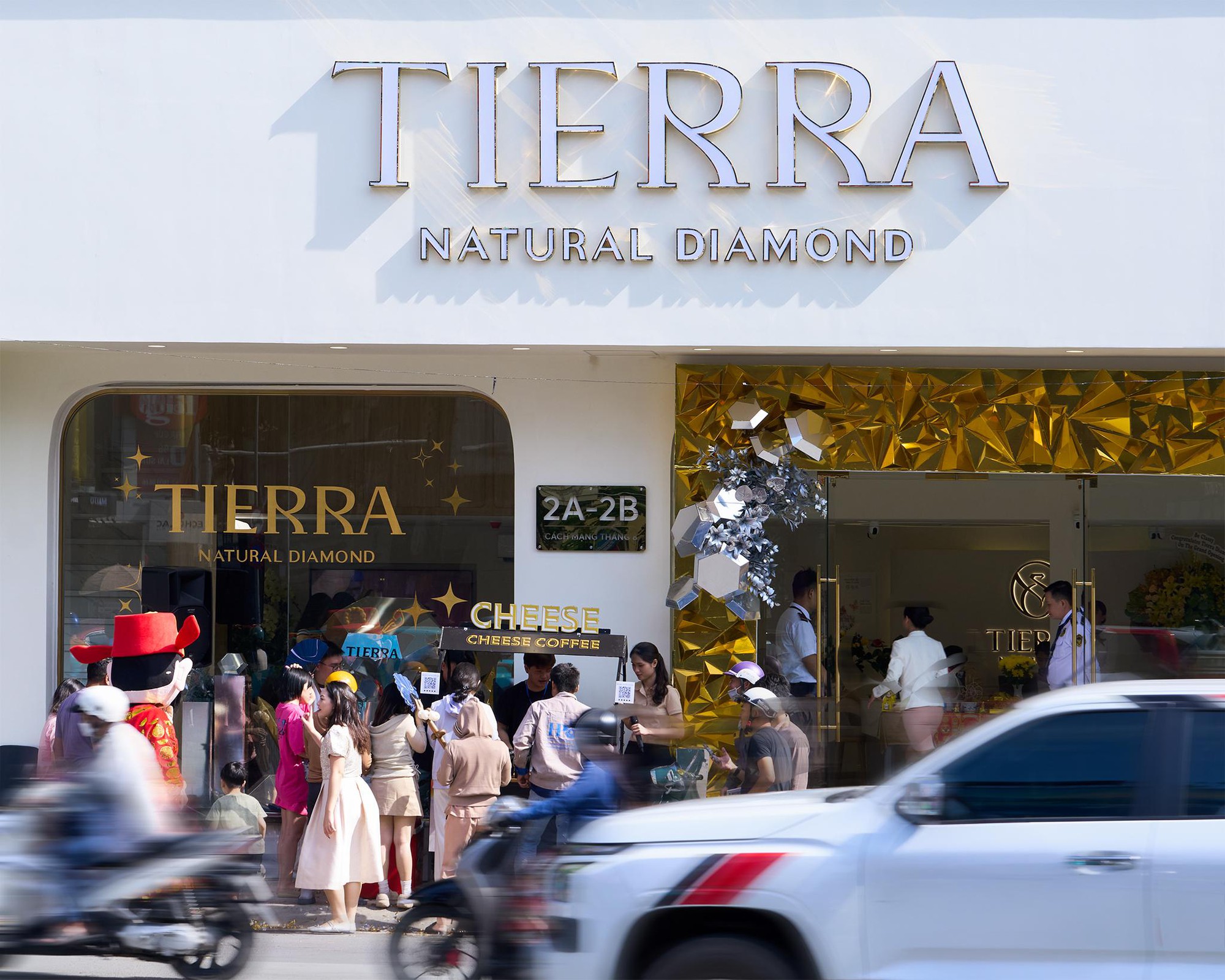 Tierra Natural Diamond "đổ bộ" Ng&atilde; S&aacute;u Ph&ugrave; Đổng: Bước tiến lớn của thương hiệu kim cương Việt - Ảnh 1.