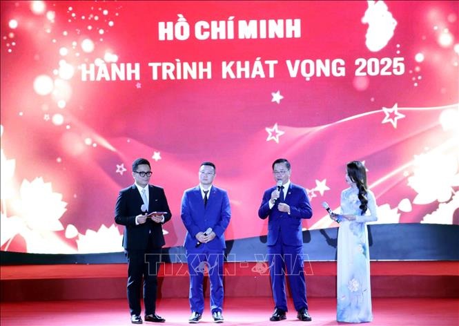 Giao lưu học tập và làm theo phong cách Hồ Chí Minh tại Hưng Yên năm 2025 - Ảnh 3.