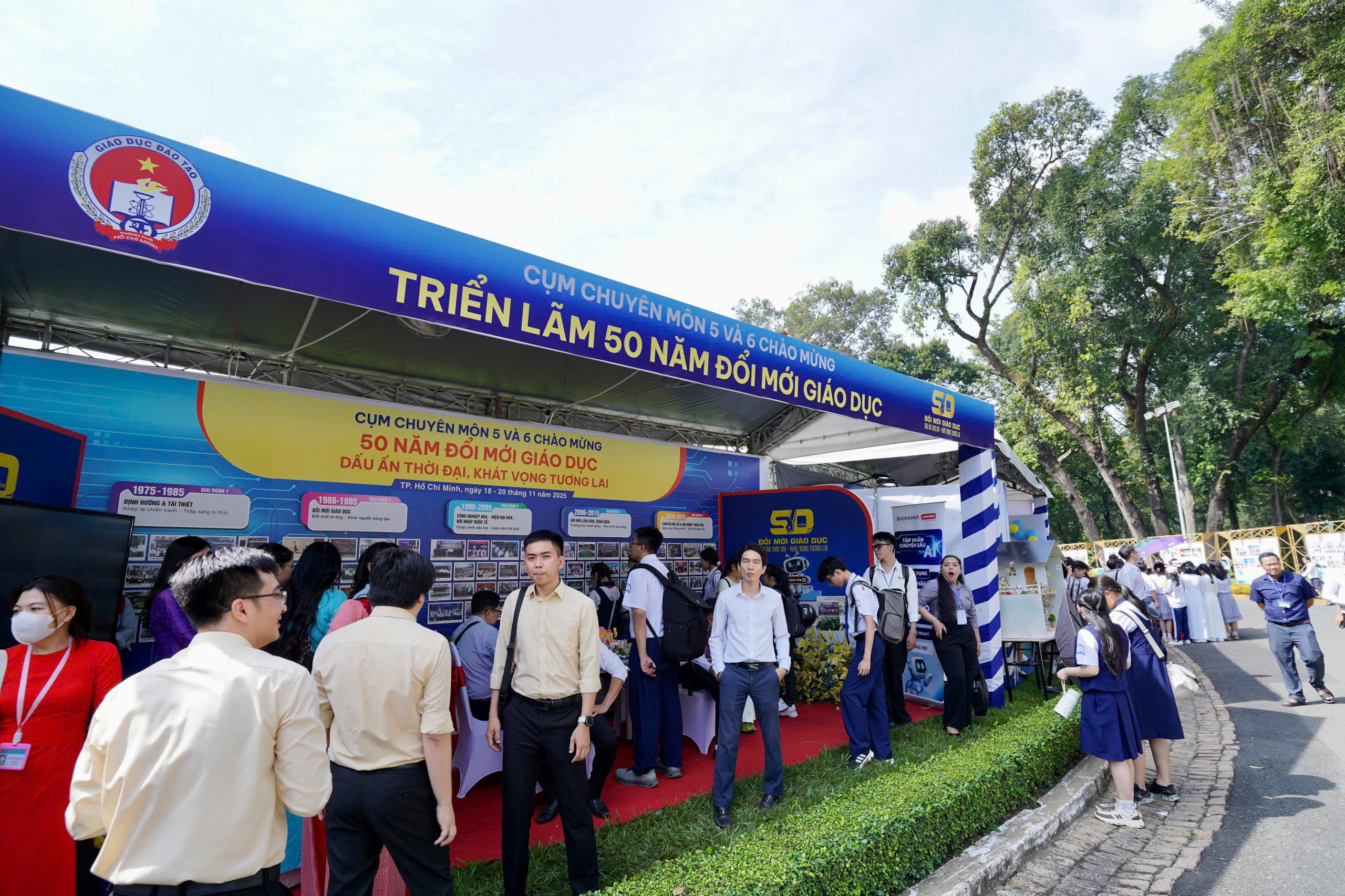 Dấu ấn 50 năm ng&agrave;nh GD-ĐT TP HCM: X&acirc;y dựng TP th&agrave;nh trung t&acirc;m gi&aacute;o dục lớn của cả nước v&agrave; khu vực  - Ảnh 4.
