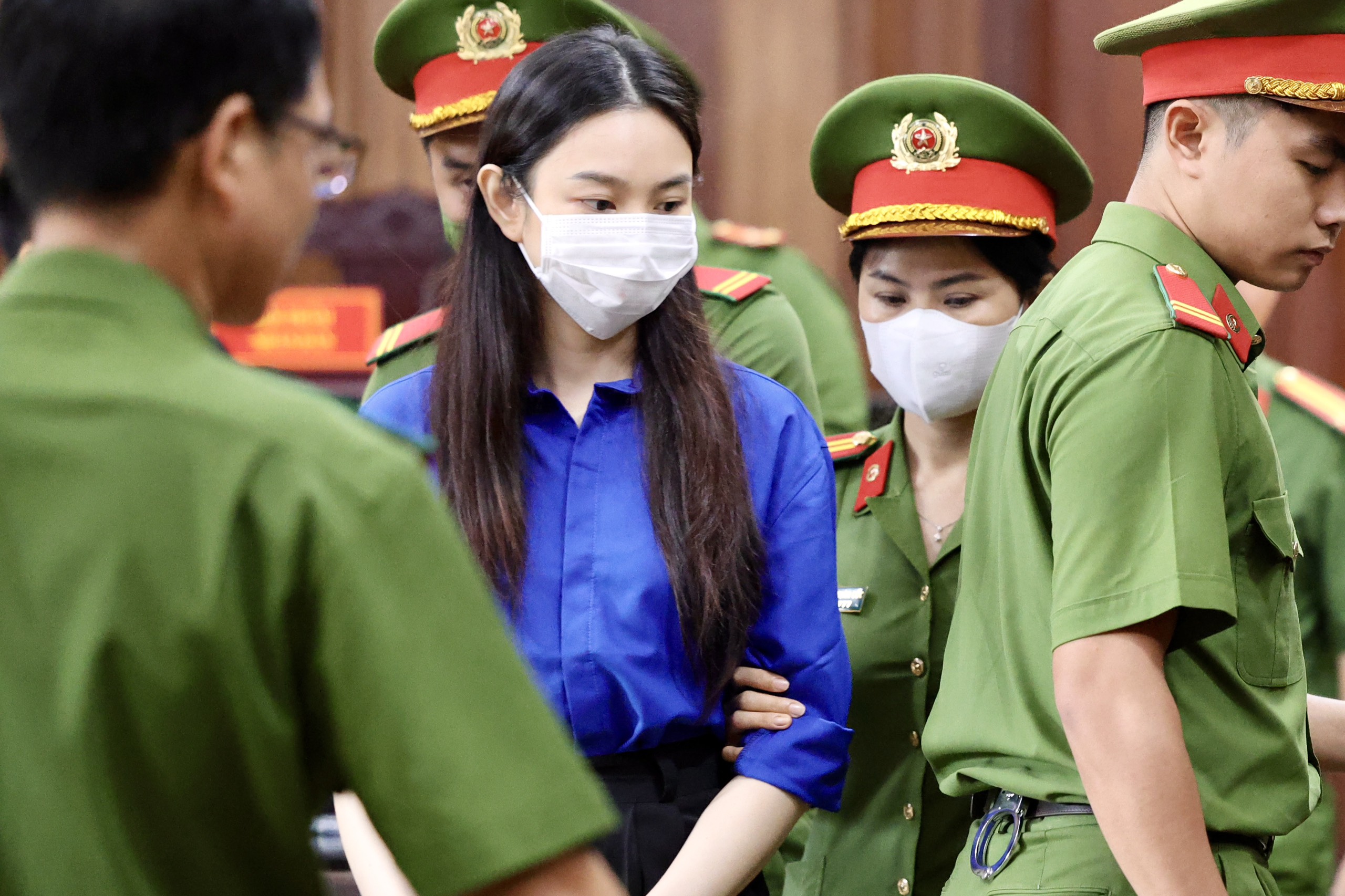 Nguyễn Th&uacute;c Thuỳ Ti&ecirc;n bị đề nghị mức &aacute;n đến 2 năm 6 th&aacute;ng t&ugrave; - Ảnh 1.