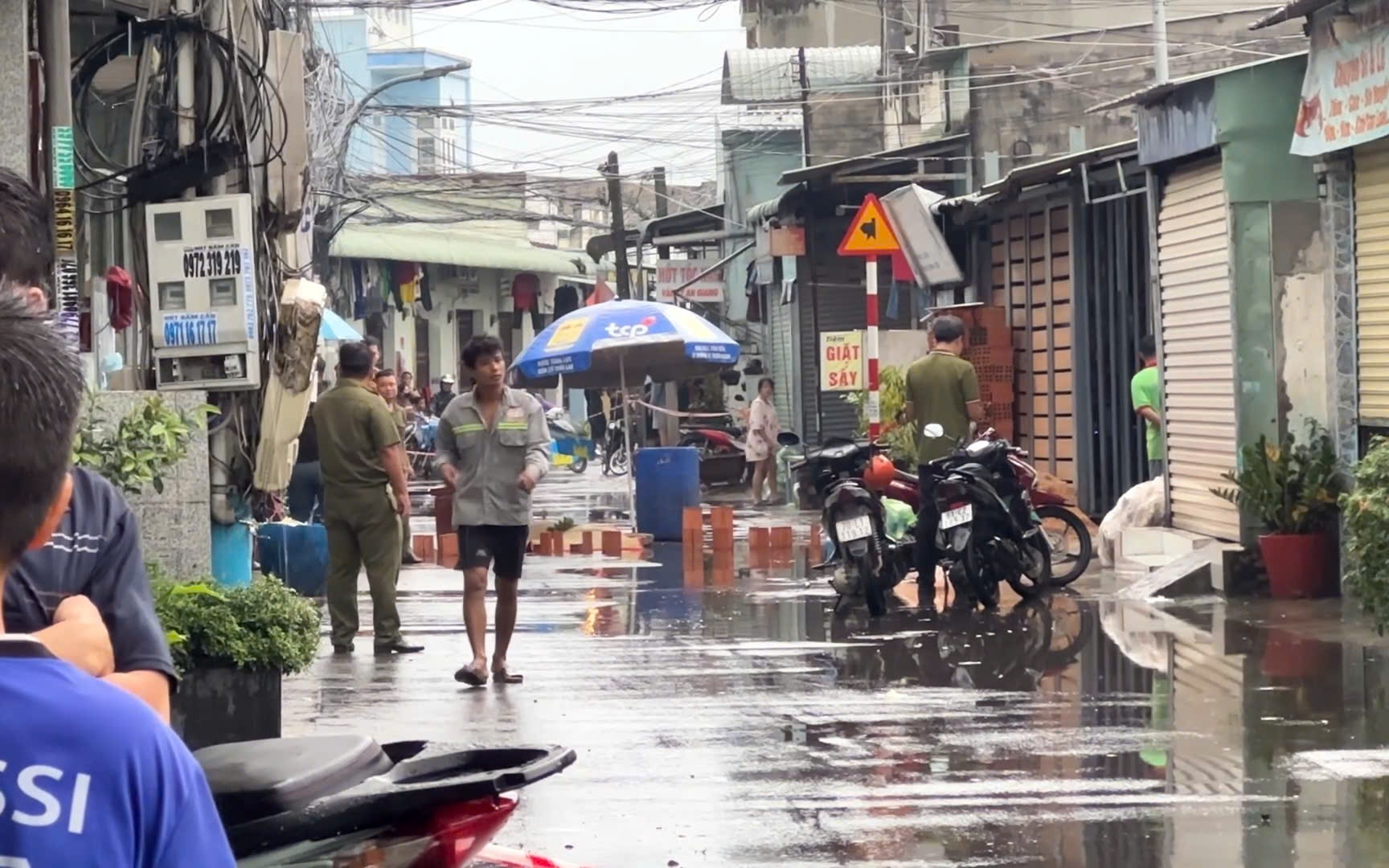 Vụ hỗn chiến khiến cháu tử vong, cậu bị thương ở TP HCM: Bắt giữ 8 người