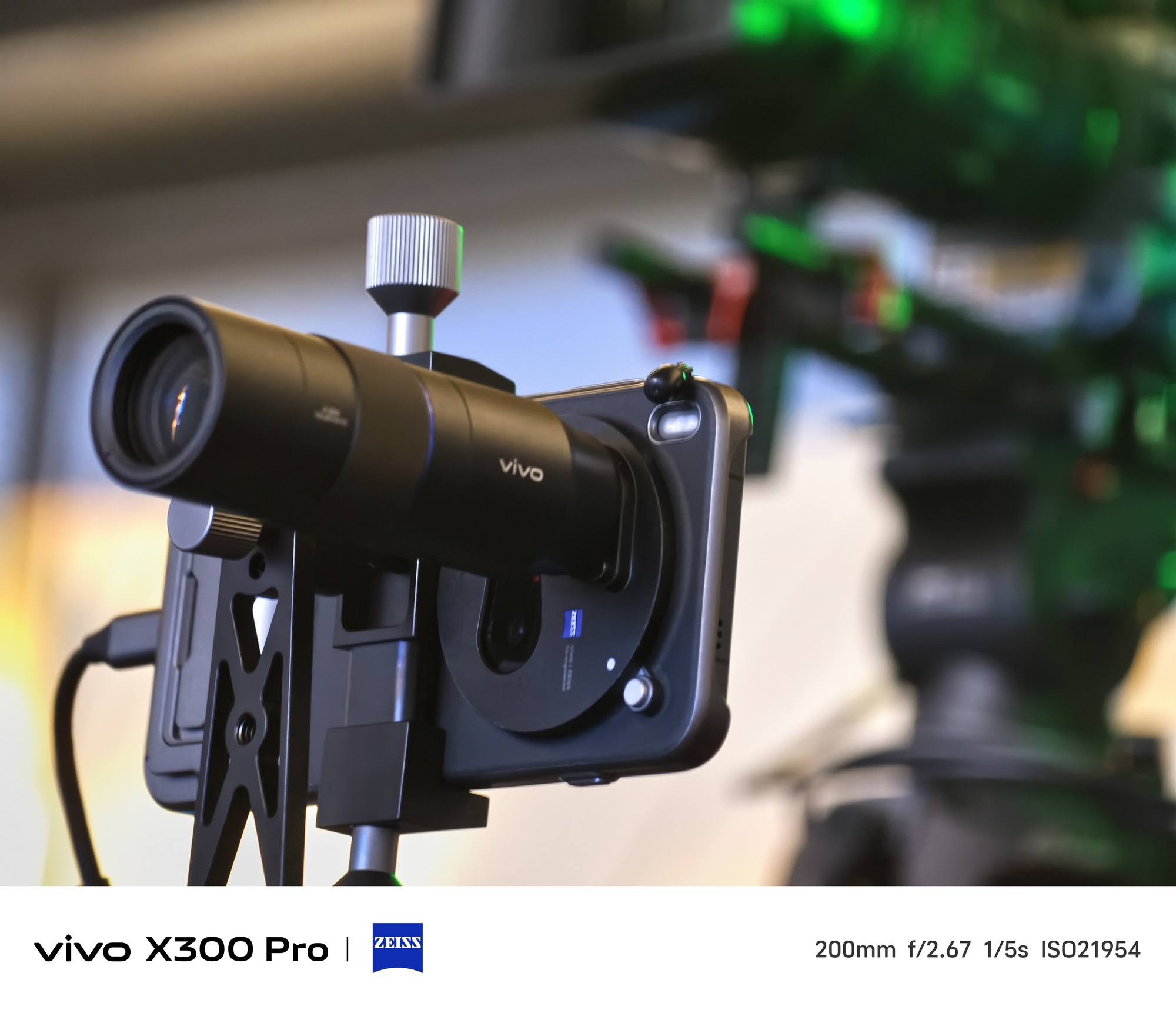 vivo X300 Series ra mắt tại Việt Nam: Bộ đ&ocirc;i vua camera ZEISS 200MP - Ảnh 3.