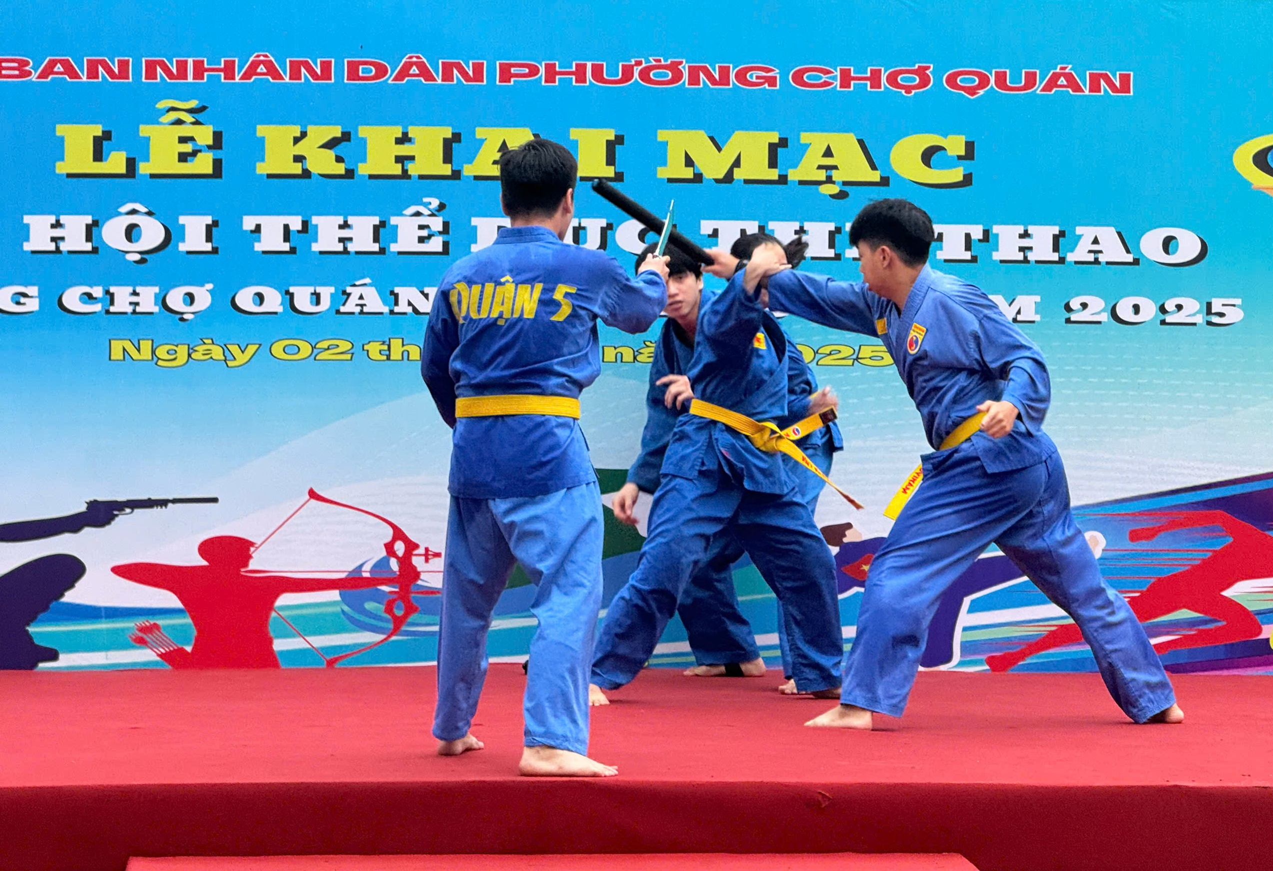 850 VĐV tranh tài tại Đại hội Thể dục thể thao phường Chợ Quán - Ảnh 1.