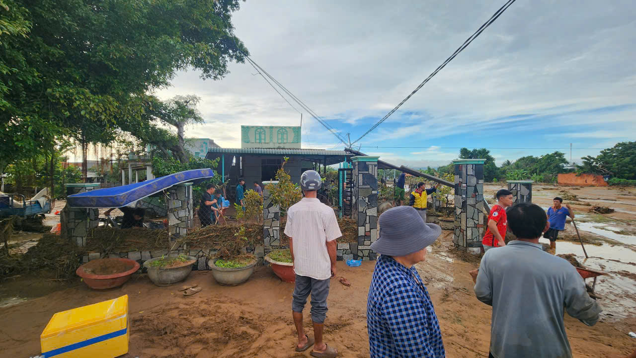 Hồ chứa nước của trang trại chăn nu&ocirc;i bị vỡ g&acirc;y chết người c&oacute; ph&eacute;p hay kh&ocirc;ng? - Ảnh 2.