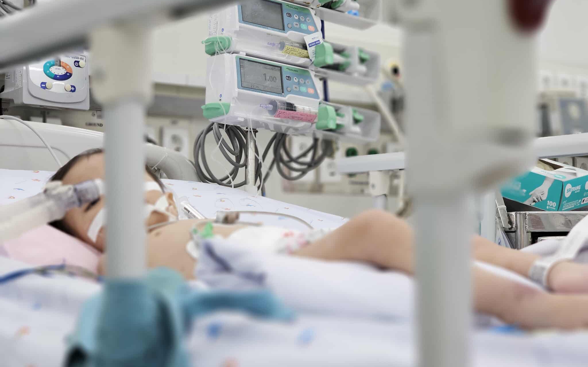 Bệnh truyền nhiễm ở TPHCM có dấu hiệu tích cực - Ảnh 2.