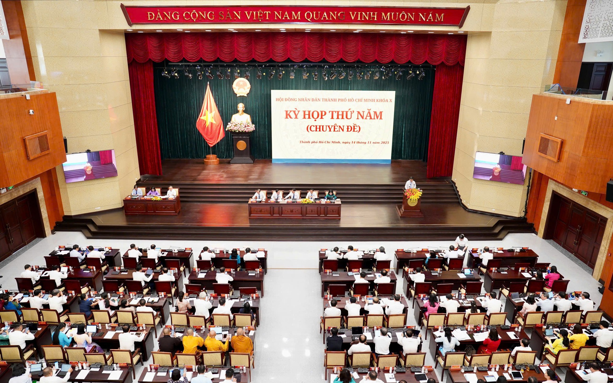 Những quy định pháp luật có hiệu lực từ ngày 1-12 - Ảnh 2.