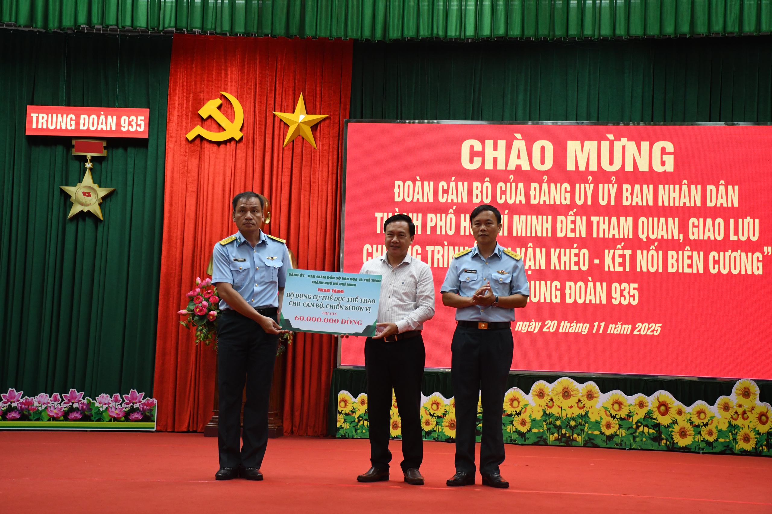 Chương trình Dân vận khéo – kết nối biên cương tại TP HCM - Ảnh 5.