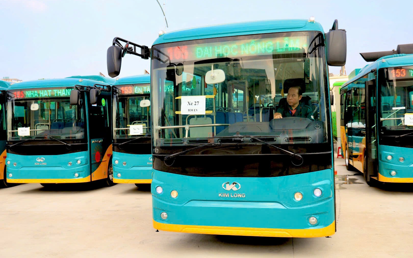 TPHCM: Vận hành bến xe buýt 70 tỉ đồng - Ảnh 5.