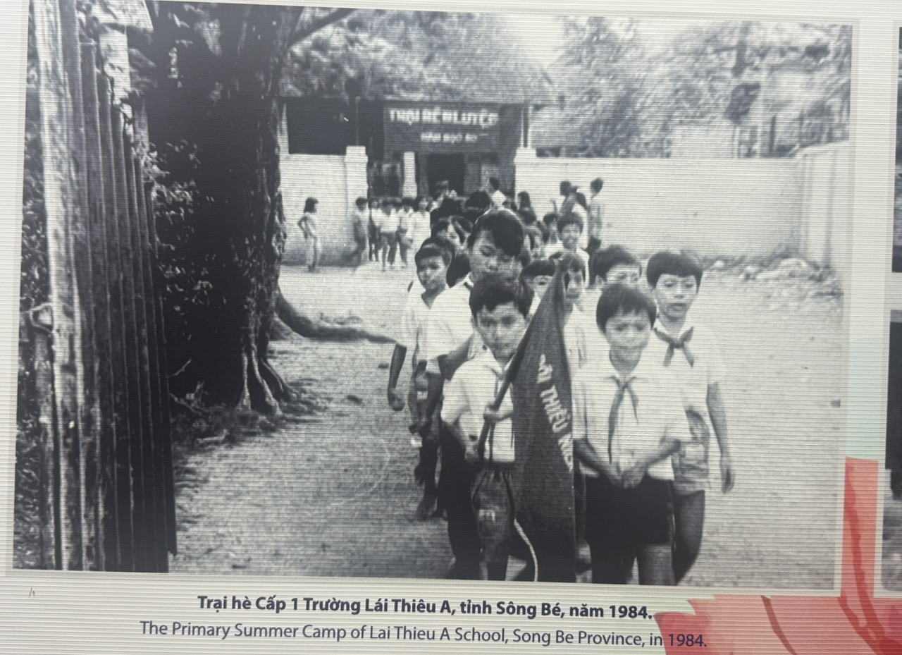 50 năm ngành GD-ĐT TP HCM: Xúc động trào dâng qua những bức hình đen- trắng - Ảnh 3.
