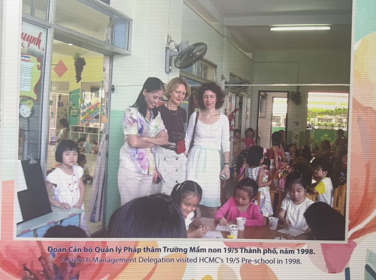 50 năm ngành GD-ĐT TP HCM: Xúc động trào dâng qua những bức hình đen- trắng - Ảnh 12.