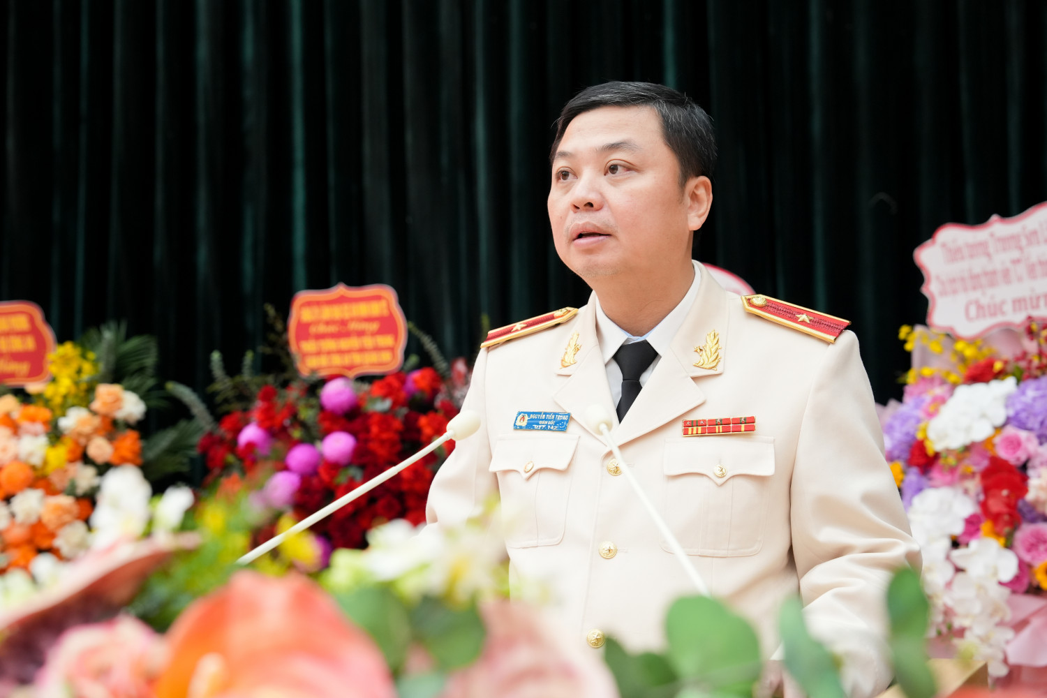 Thiếu tướng Nguyễn Tiến Trung làm Giám đốc Công an tỉnh Quảng Ninh từ 21 - 11 - Ảnh 3.