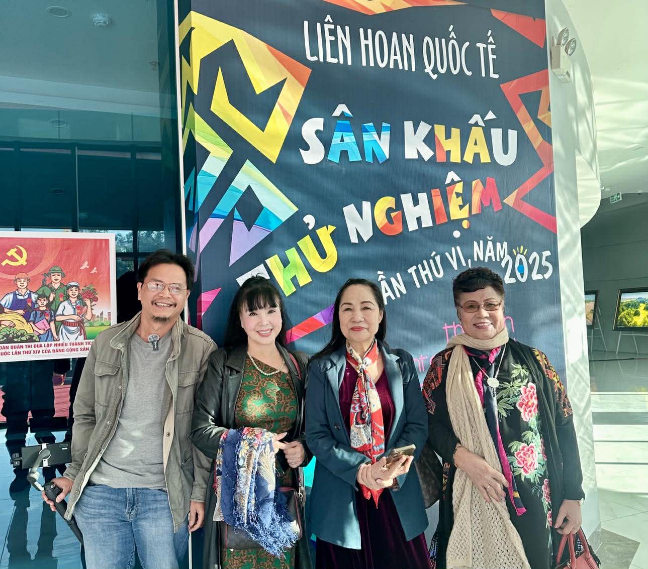 Lễ diễu h&agrave;nh nghệ thuật đường phố Ninh B&igrave;nh - dấu ấn đẹp tại Festival s&acirc;n khấu thử nghiệm - Ảnh 6.