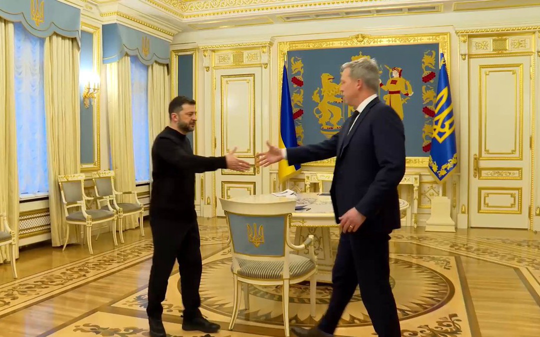 Tổng thống Ukraine "sẵn sàng làm việc" về kế hoạch ngừng xung đột do Mỹ hậu thuẫn