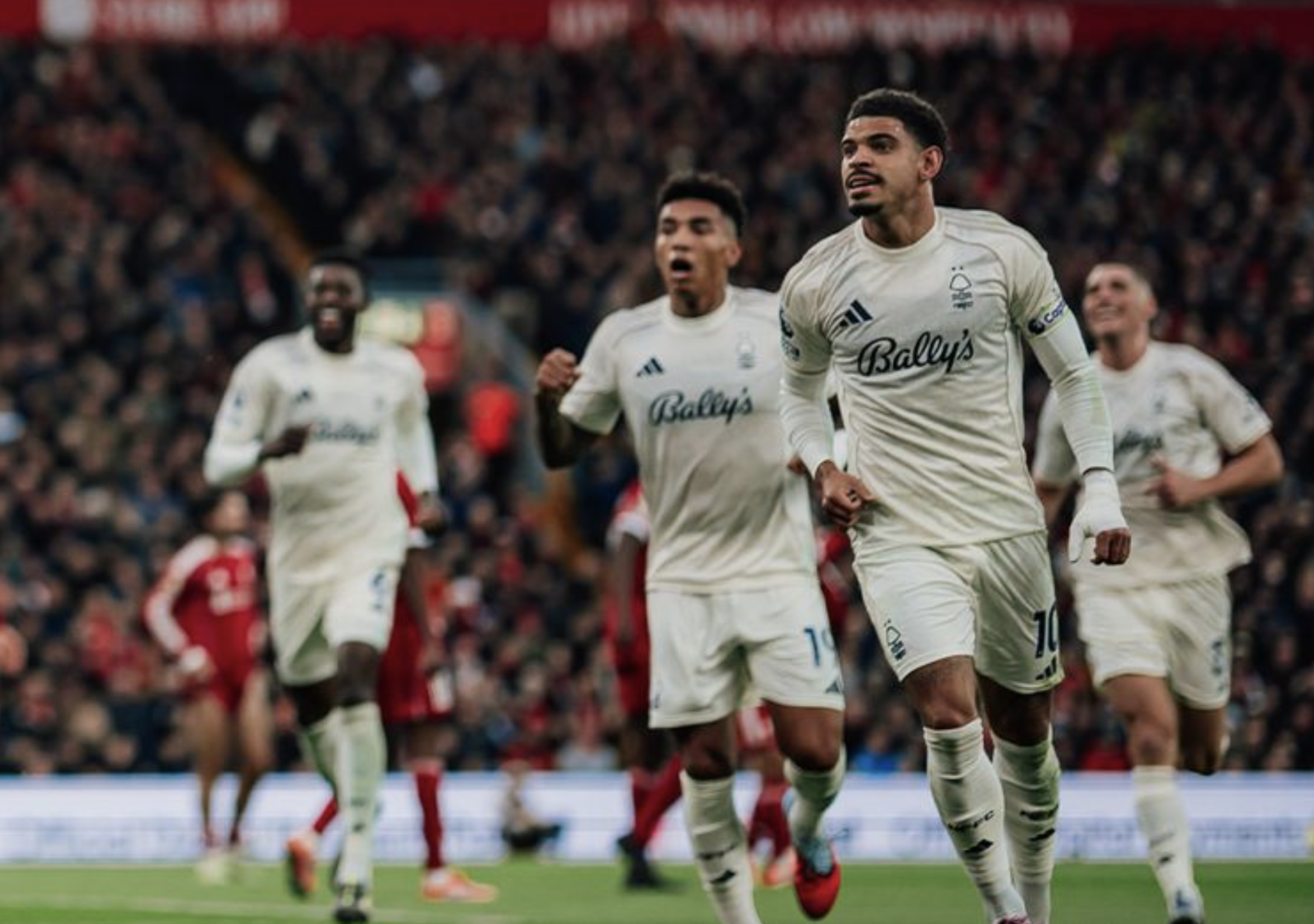 Liverpool thua sốc tại Anfield, Nottingham Forest mạnh mẽ quật ngã nhà vô địch - Ảnh 5.