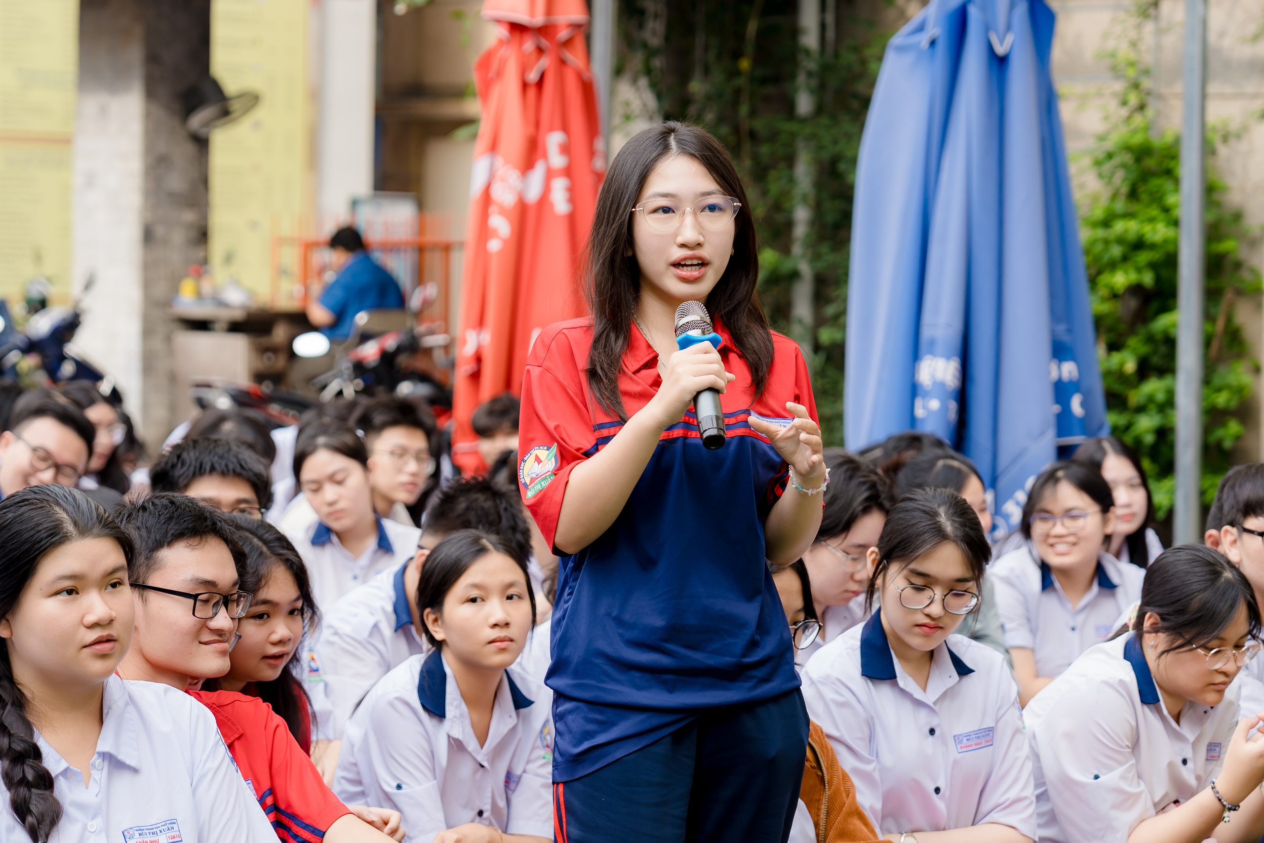 Học sinh c&oacute; hộ khẩu TP HCM nhưng đang học ở tỉnh, c&oacute; được ho&agrave;n tiền BHYT? - Ảnh 1.