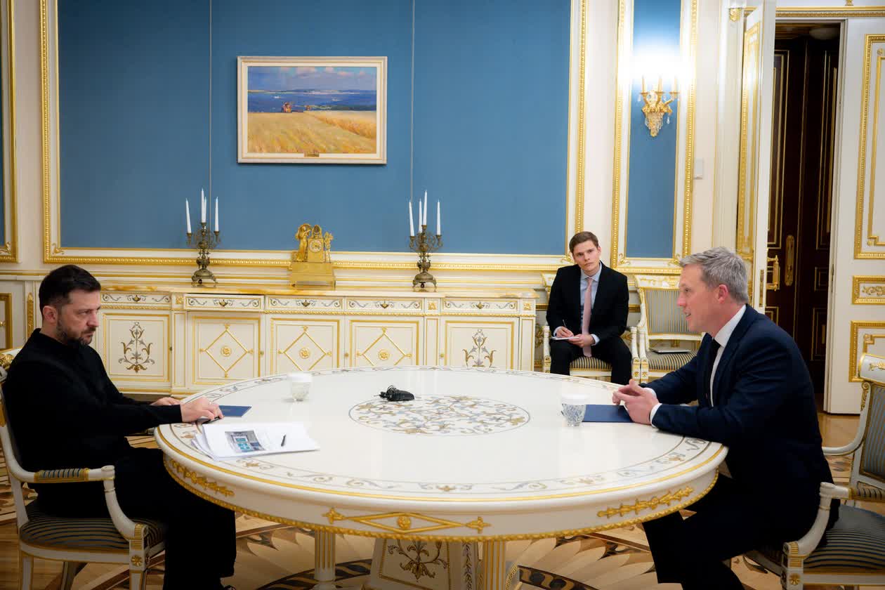 Ông Donald Trump ám chỉ đề xuất hòa bình Ukraine “chưa xong” - Ảnh 1.