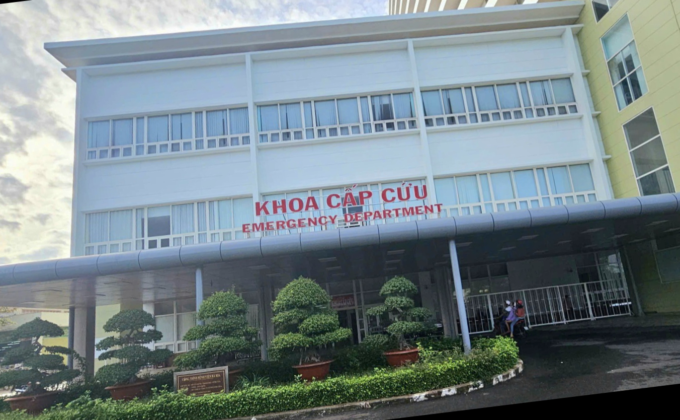 Đ&atilde; t&igrave;m thấy người nh&agrave; nam thanh ni&ecirc;n nhảy từ tầng 3 Bệnh viện B&agrave; Rịa - Ảnh 1.