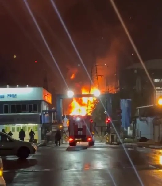 Ukraine tập kích nhà máy nhiệt điện gần thủ đô Moscow, Nga dừng hoạt động một sân bay - Ảnh 1.