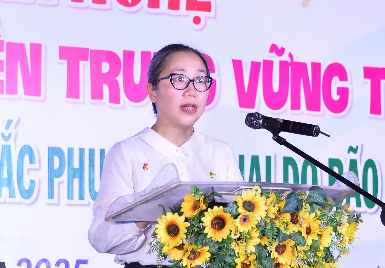 Đ&ecirc;m nhạc &ldquo;B&igrave;nh Thạnh nghĩa t&igrave;nh&rdquo; quy&ecirc;n g&oacute;p hơn 600 triệu đồng ủng hộ miền Trung - Ảnh 2.