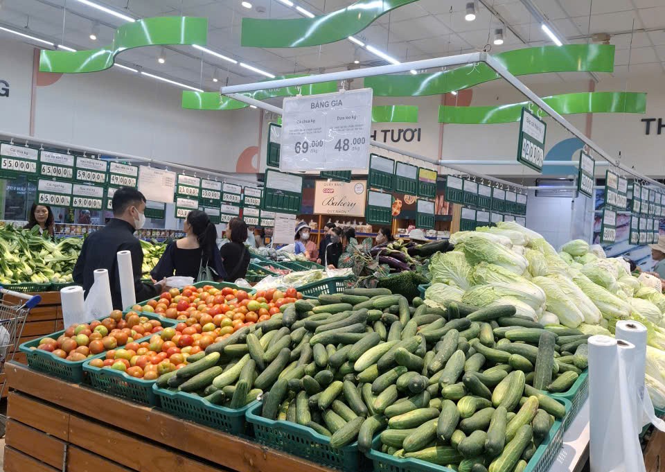 Tổng lực hỗ trợ v&ugrave;ng lũ: Co . OpMart v&agrave; VISSAN kh&ocirc;ng t&iacute;nh lời lỗ - Ảnh 2.