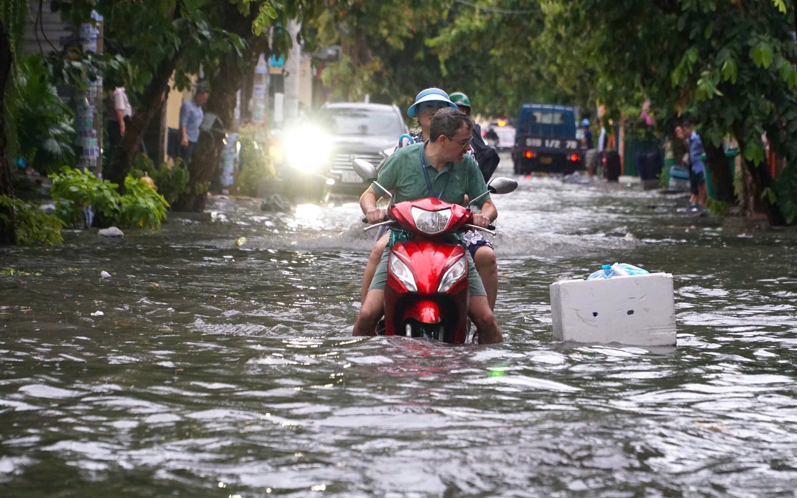 TPHCM: Tránh tổ hợp bất lợi mưa lớn kết hợp xả lũ